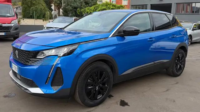 Peugeot 3008 view 3