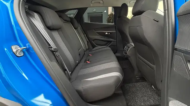 Peugeot 3008 view 12