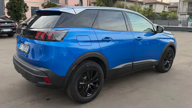 Peugeot 3008 view 8