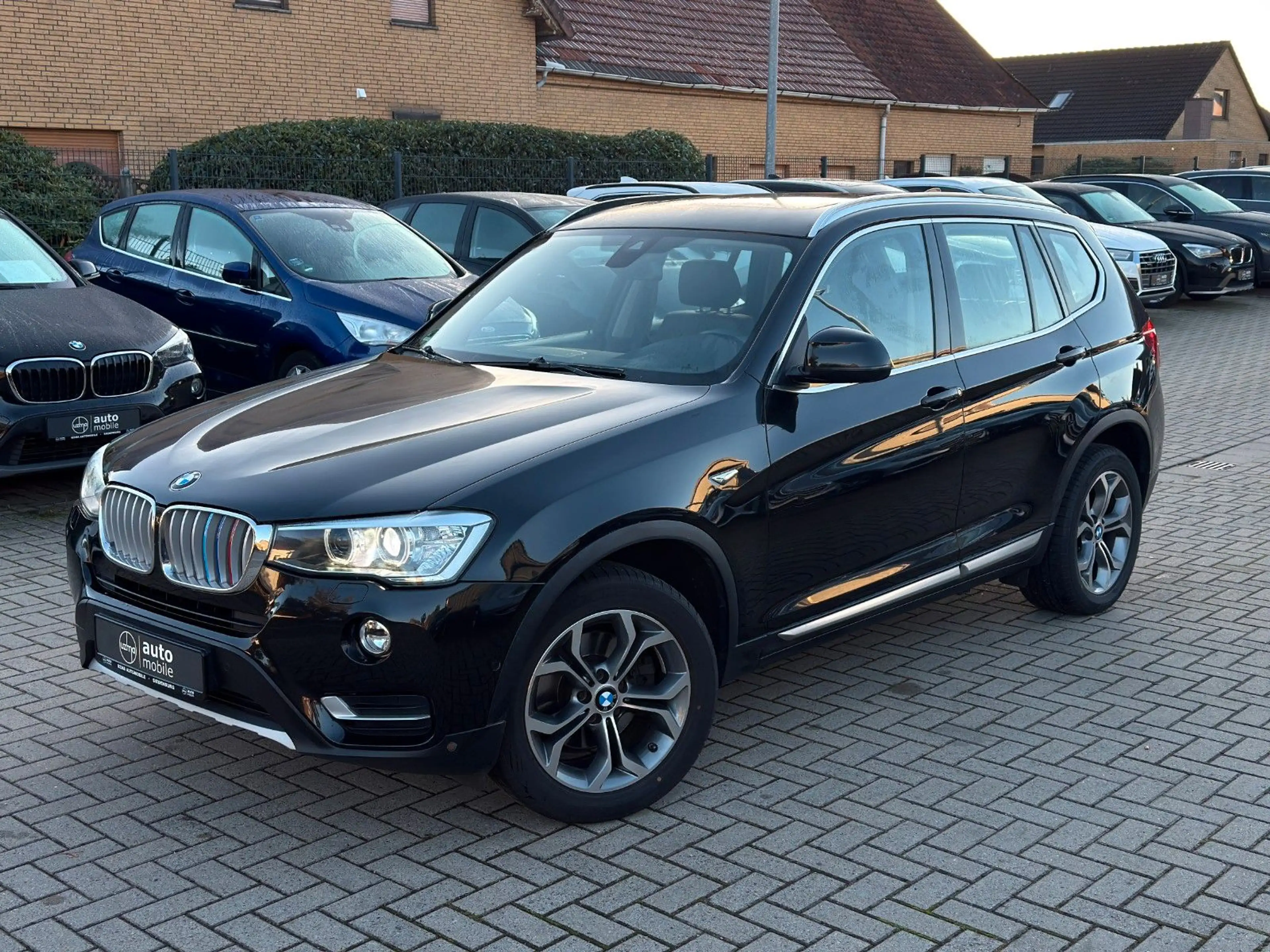 BMW X3 20xd, 1. Hand, AHK, Aut, Panorama, Memory