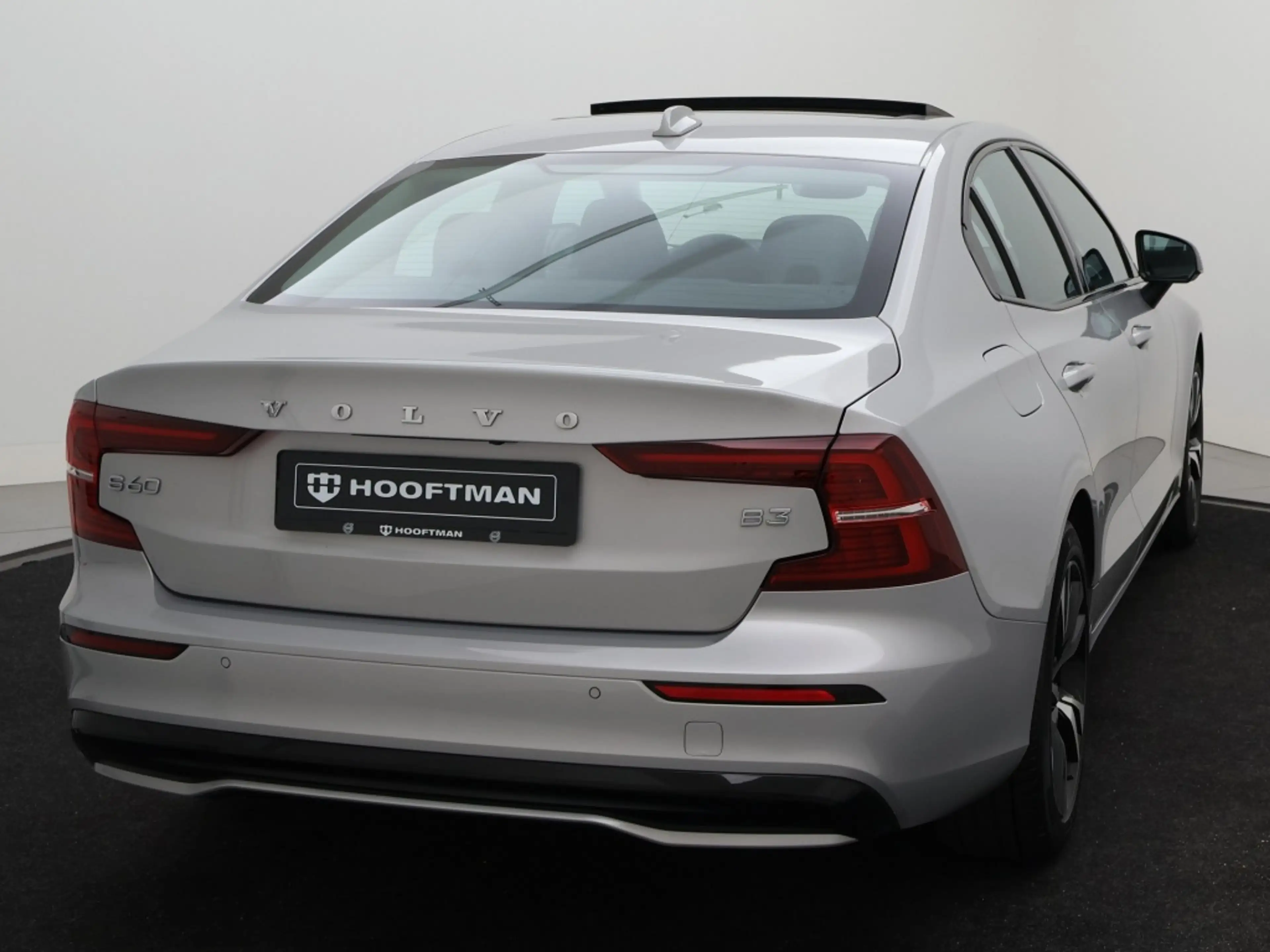Volvo S60 B3 AUT(7) PLUS DARK SCHUIFDAK ACC BLIS KEYLESS NAV — photo 5