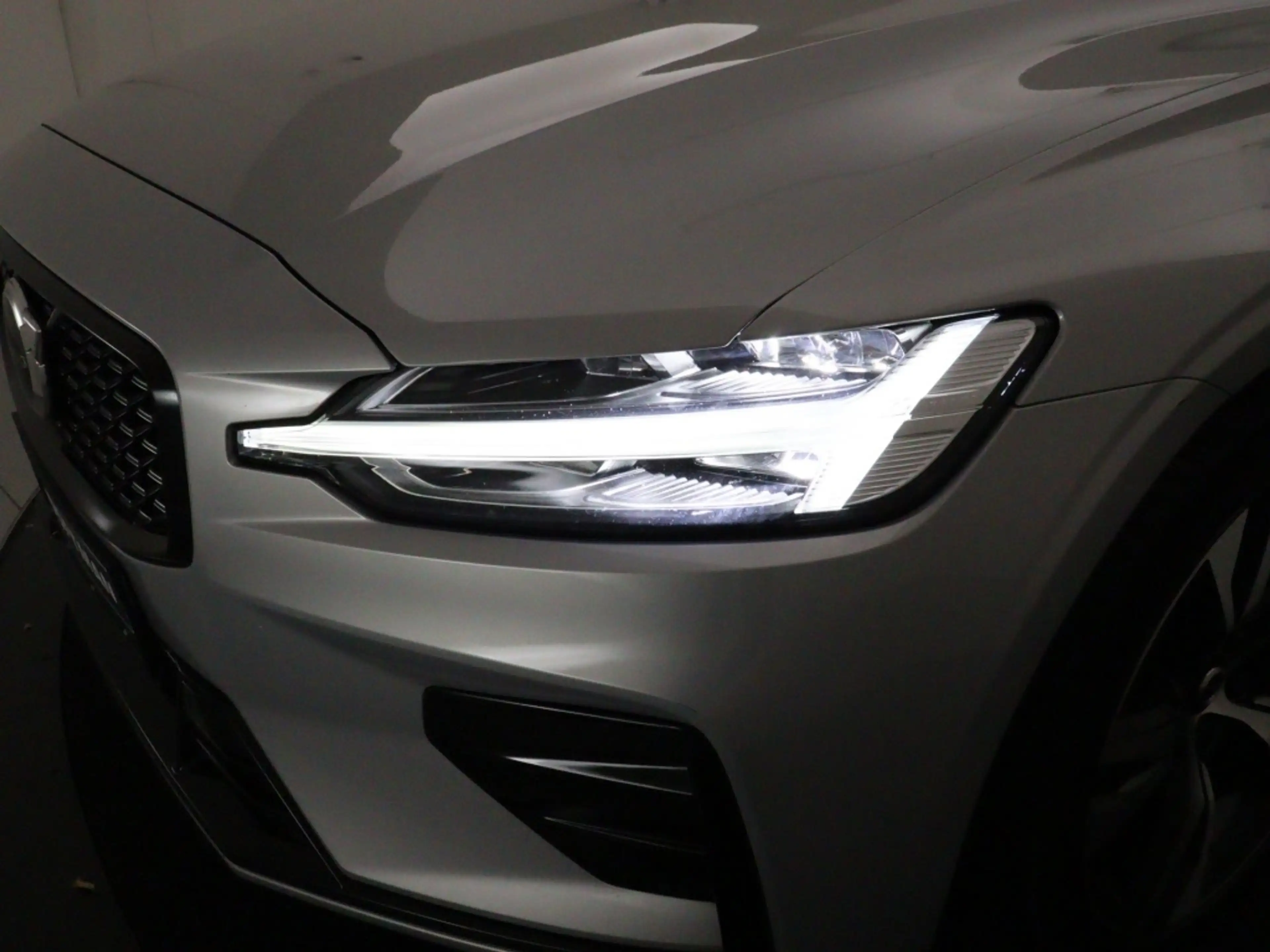 Volvo S60 B3 AUT(7) PLUS DARK SCHUIFDAK ACC BLIS KEYLESS NAV — photo 8