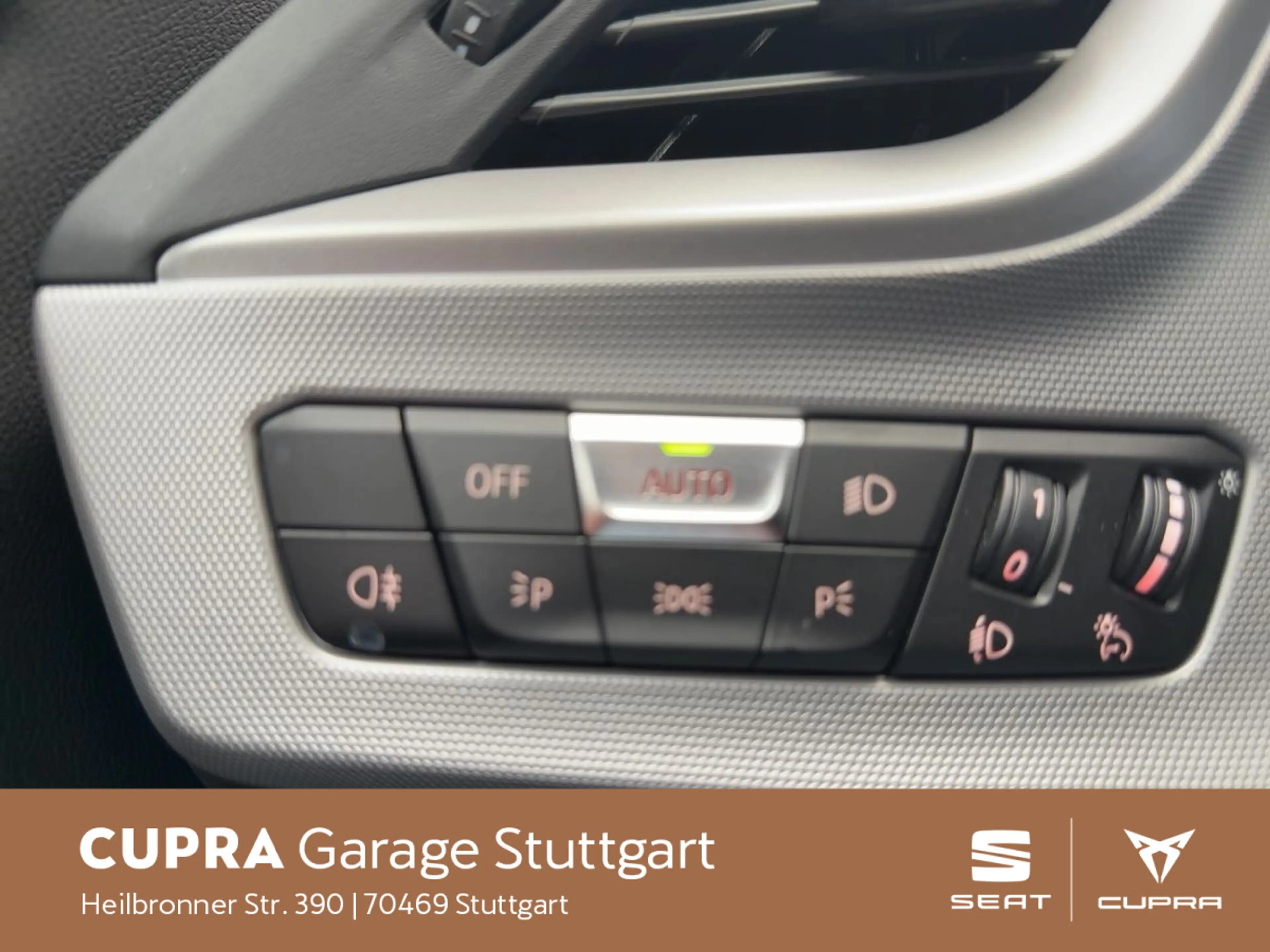 BMW 118 1er - 118i Advantage 100 kW — photo 15