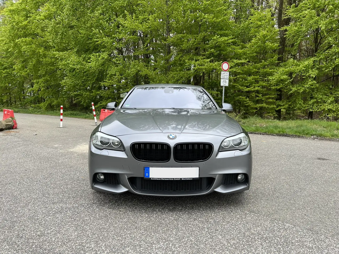BMW 535 BMW 535i M-Paket,HUD,Navi,Deutsches Fahrzeug Grau - 1