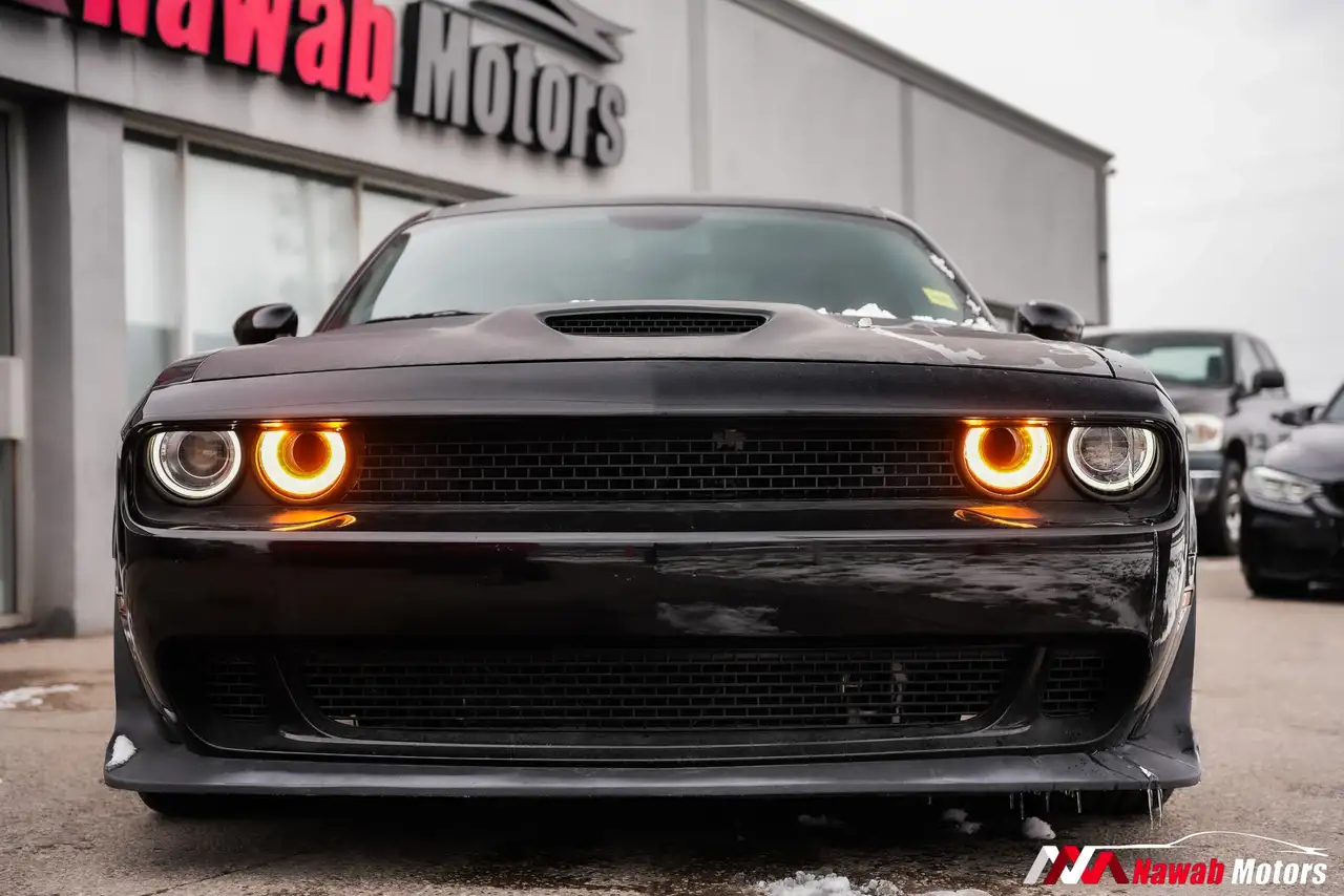 Dodge Challenger снимка Dodge Challenger