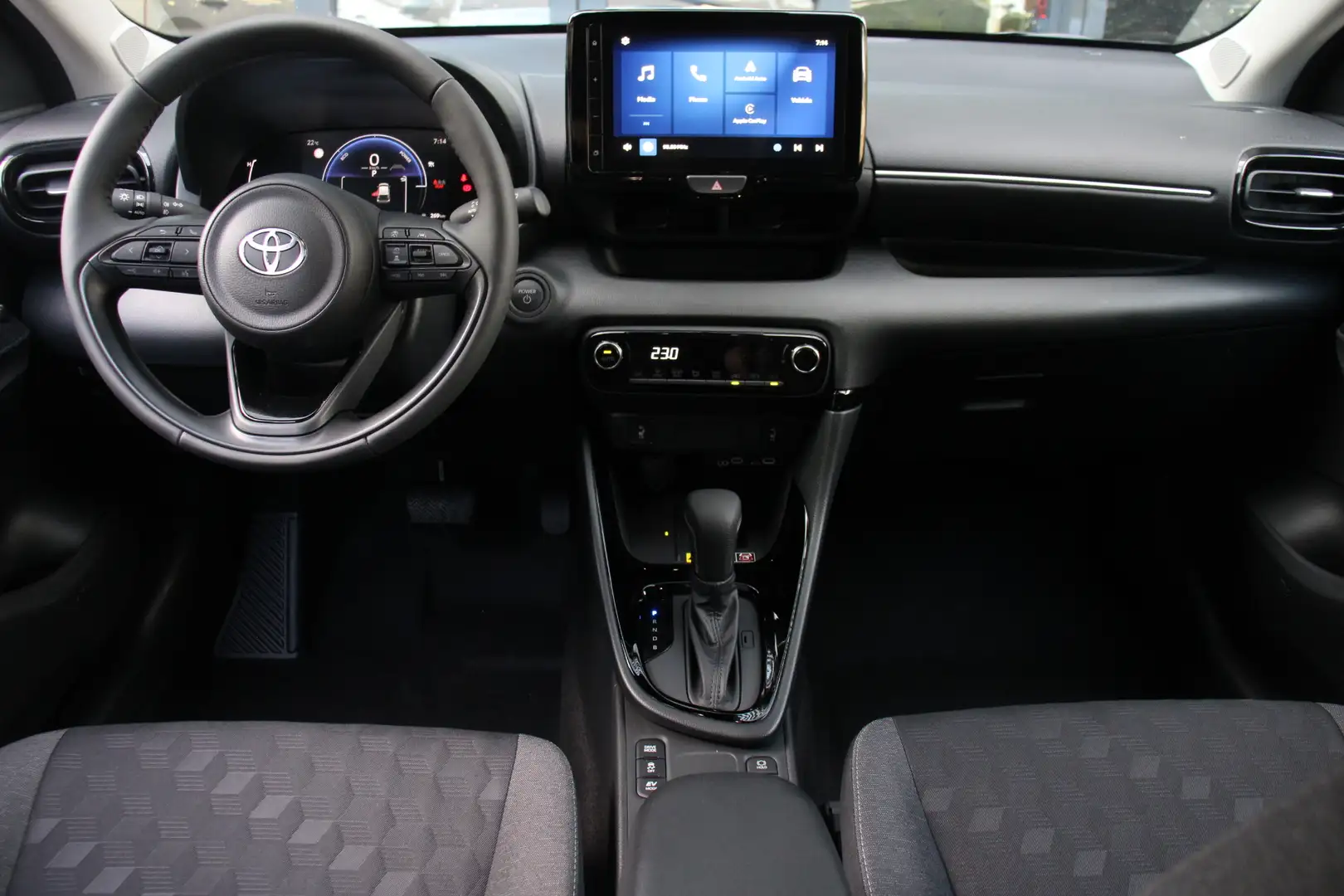 Toyota Yaris 1.5 Hybrid 115 Dynamic ComfortPack Nieuw Gris - 2