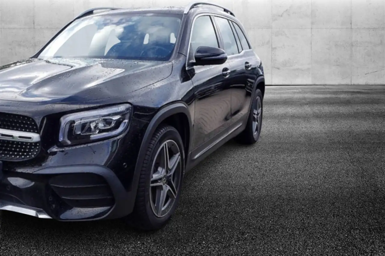 Mercedes-Benz GLB 200