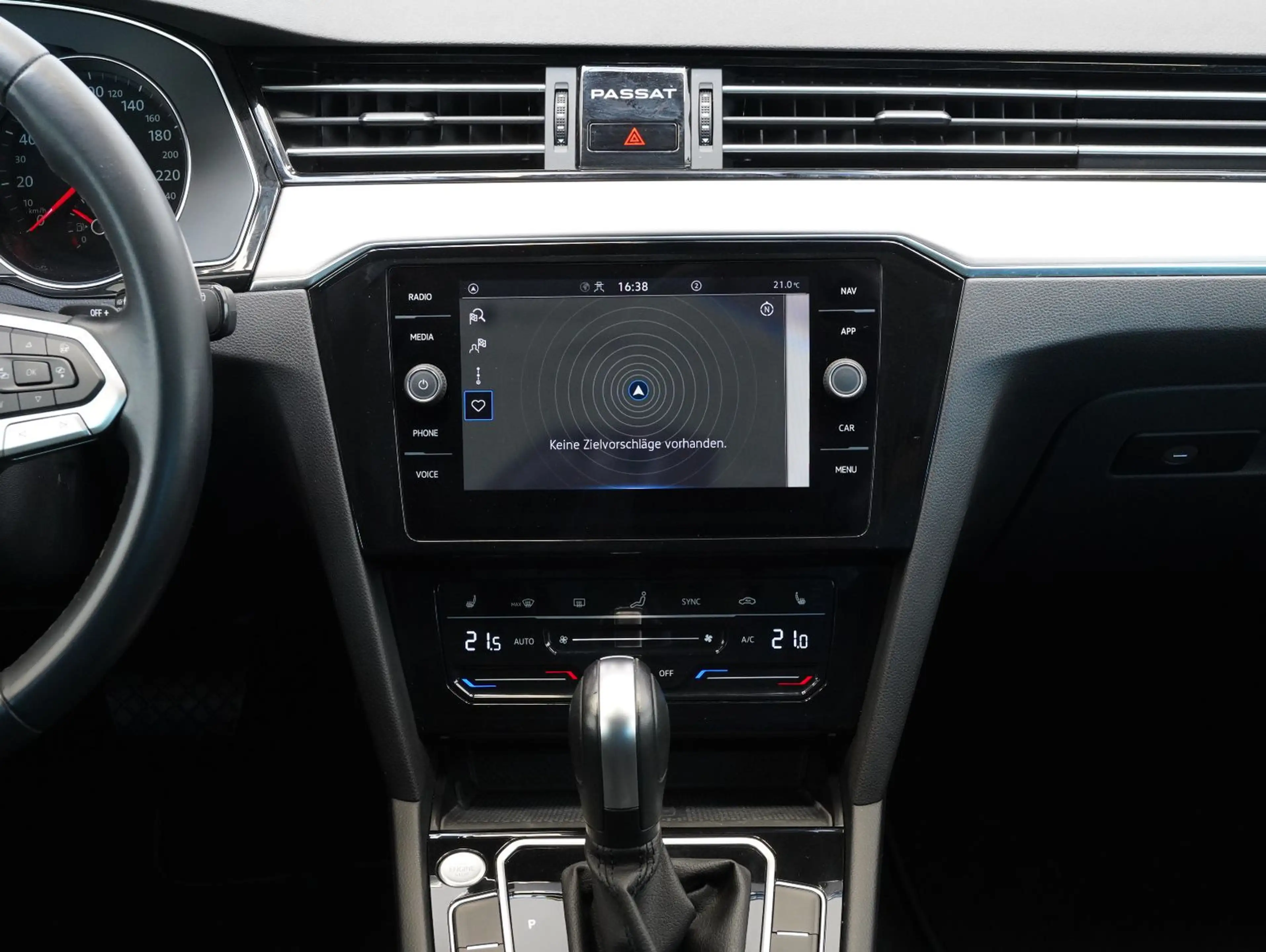 Volkswagen Passat Variant 2.0 TDI DSG Elegance LED/NAVI/AHK — photo 9
