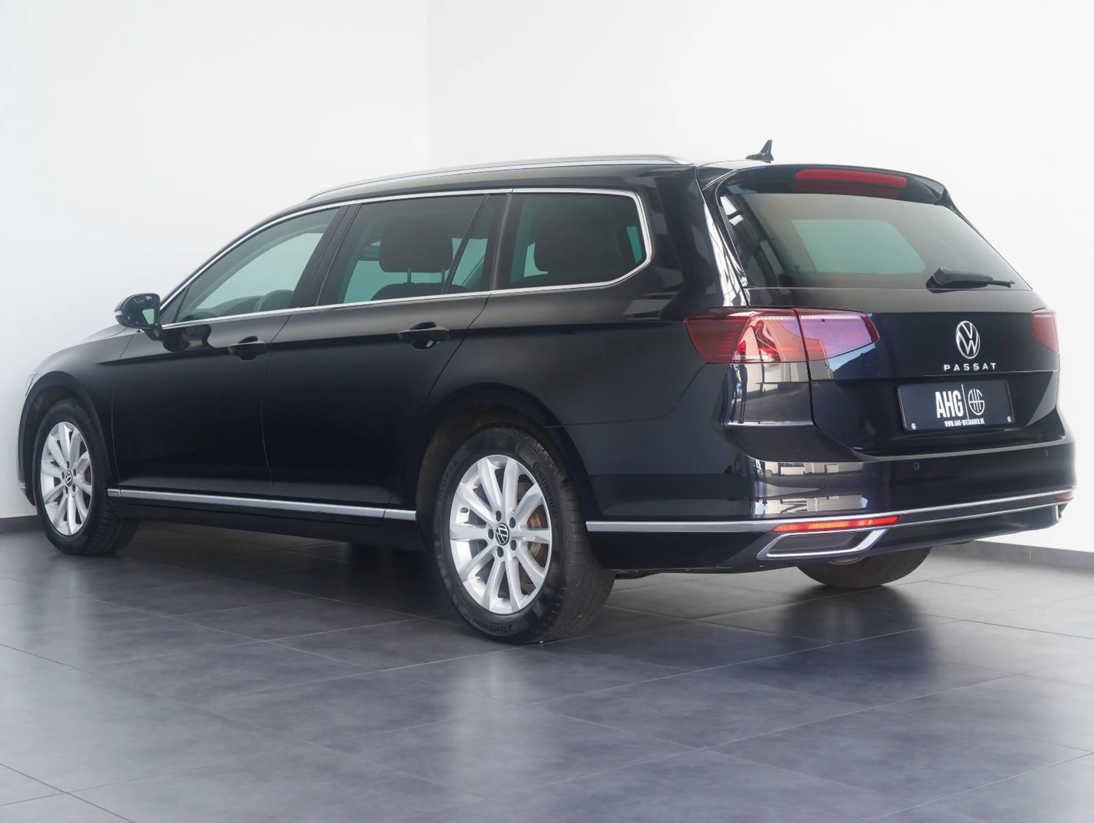 Volkswagen Passat Variant 2.0 TDI DSG Elegance LED/NAVI/AHK — photo 4