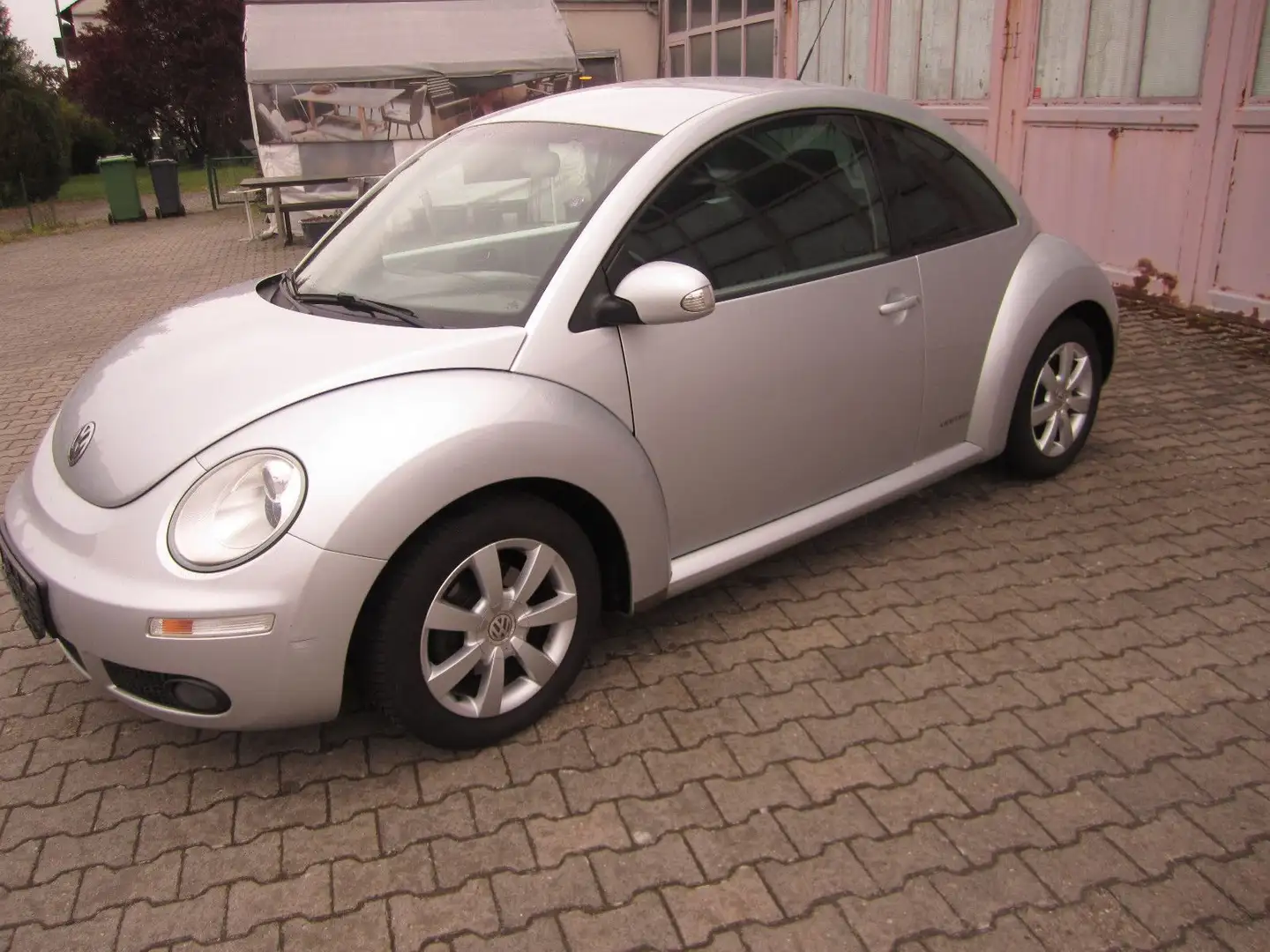 Volkswagen New Beetle Lim. 1.9 TDI United/TÜV NEU!! Silber - 1