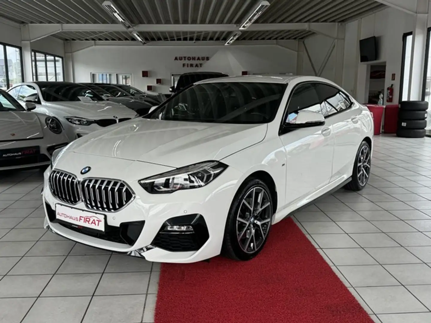 BMW 218 Gran Coupe i M Sport Weiß - 2