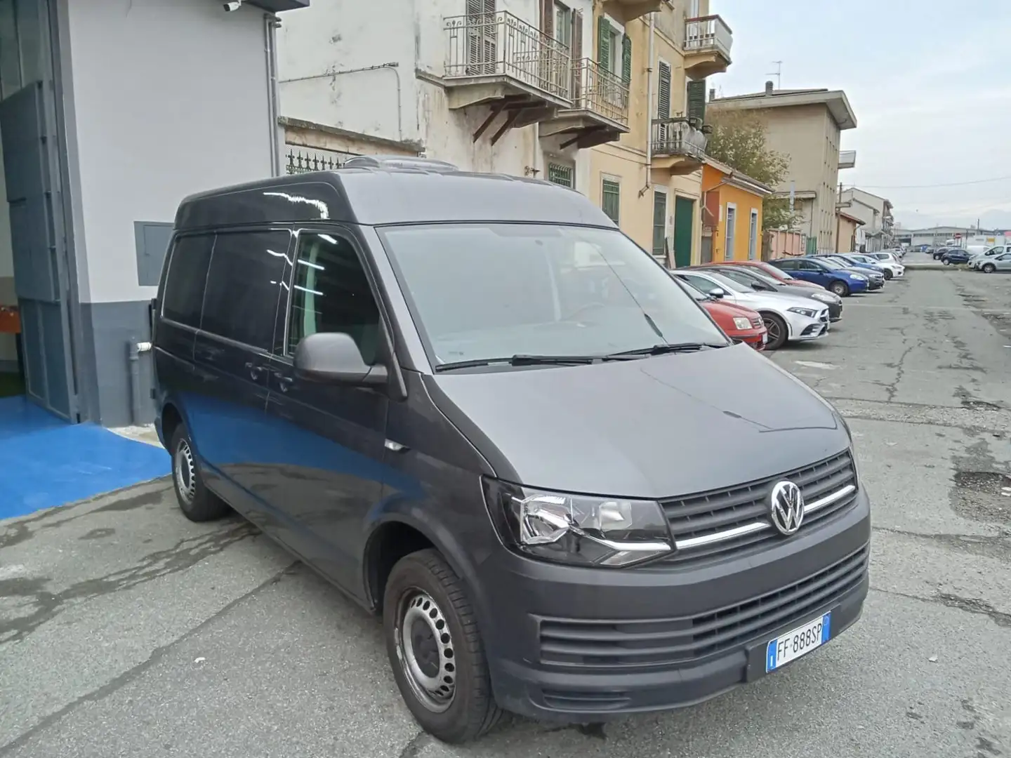 Volkswagen Transporter Grijs - 2