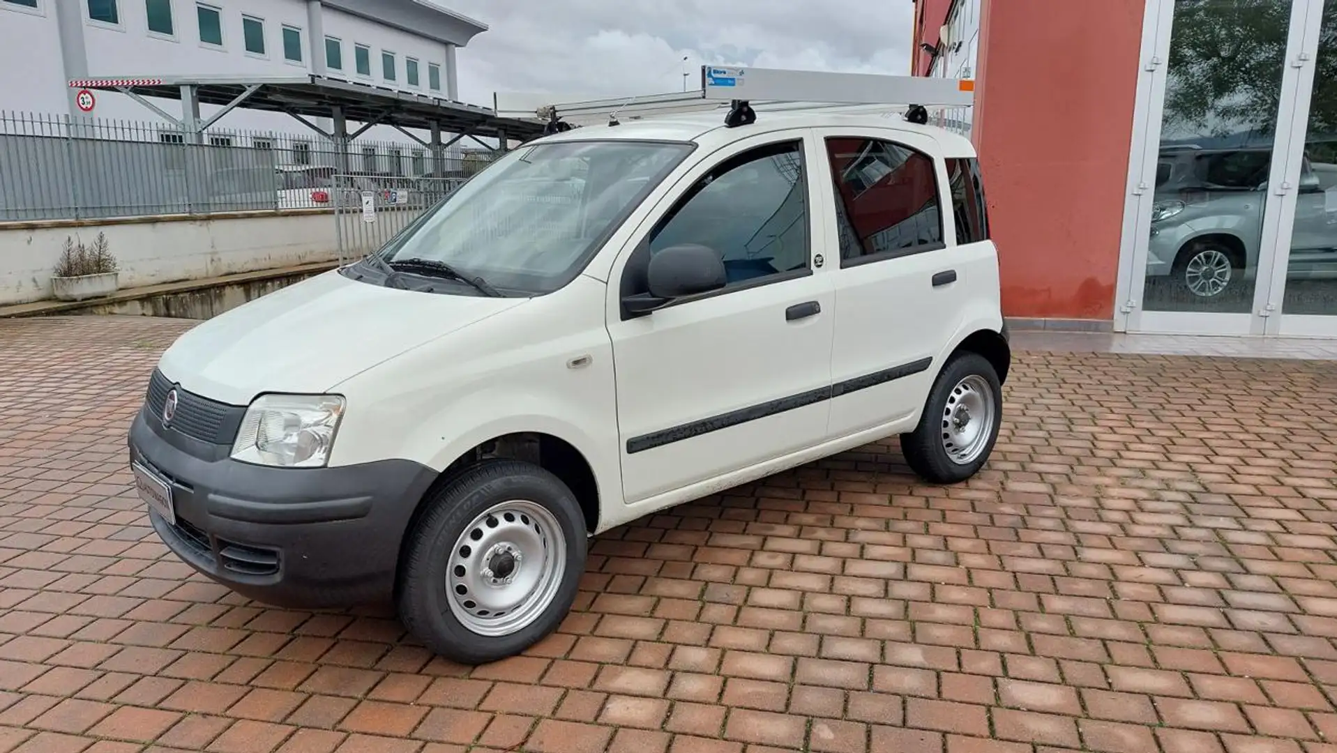 Fiat Panda 1.2 4x4 Van Active Trekking 2 p.ti Attrezzata Blanco - 2