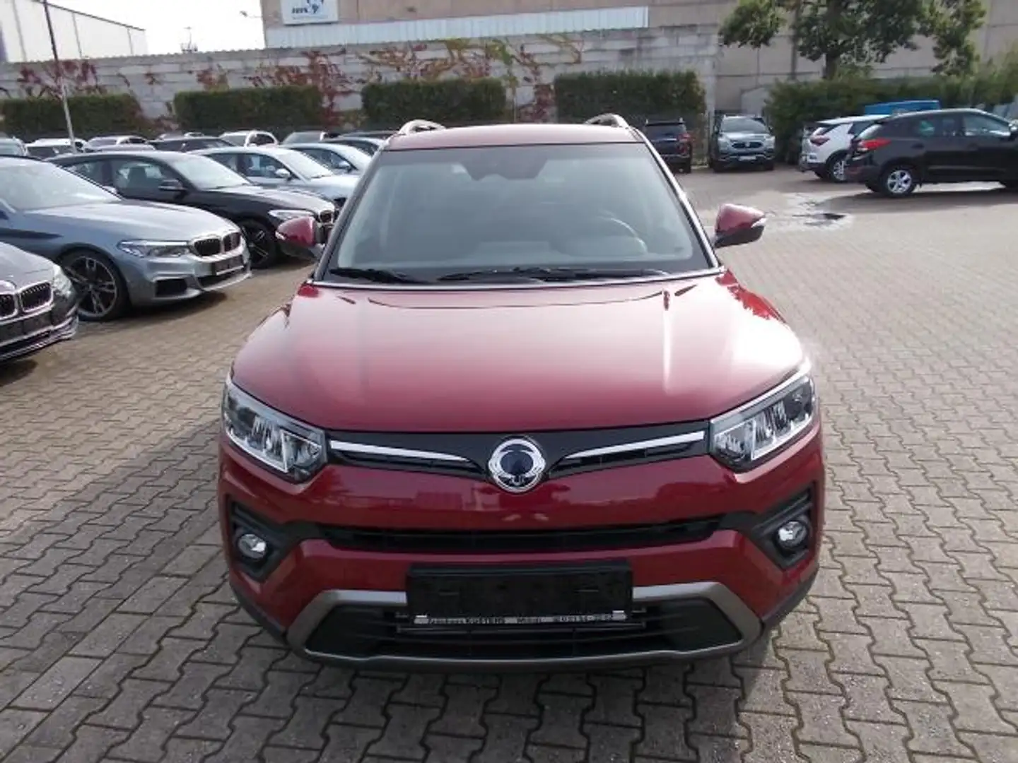 SsangYong Tivoli Grand Quarz1.5T Navi Sitzh. Kamera PDC Rot - 2