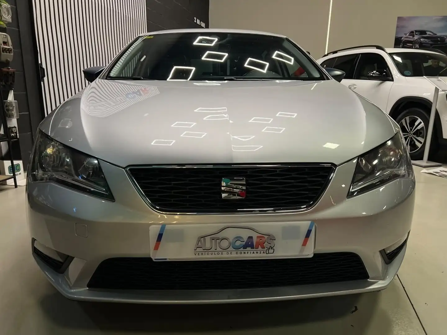 SEAT 1.6 TDI 66kW (90CV) Reference Gris - 2