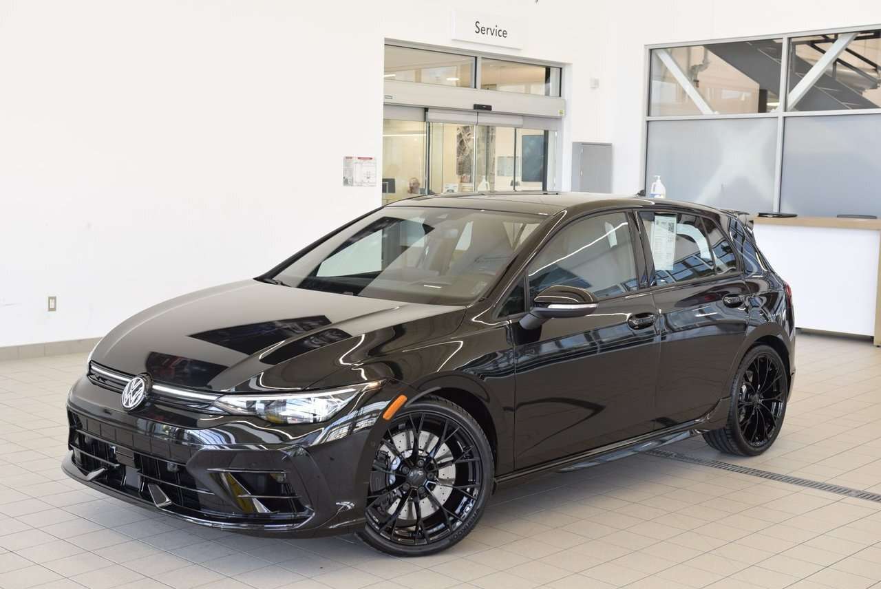 2026 Volkswagen Golf Black Edition DSG