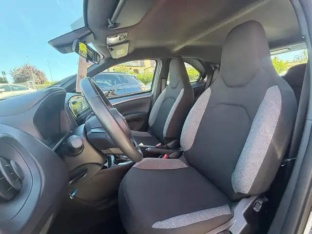 Toyota Aygo X view 12
