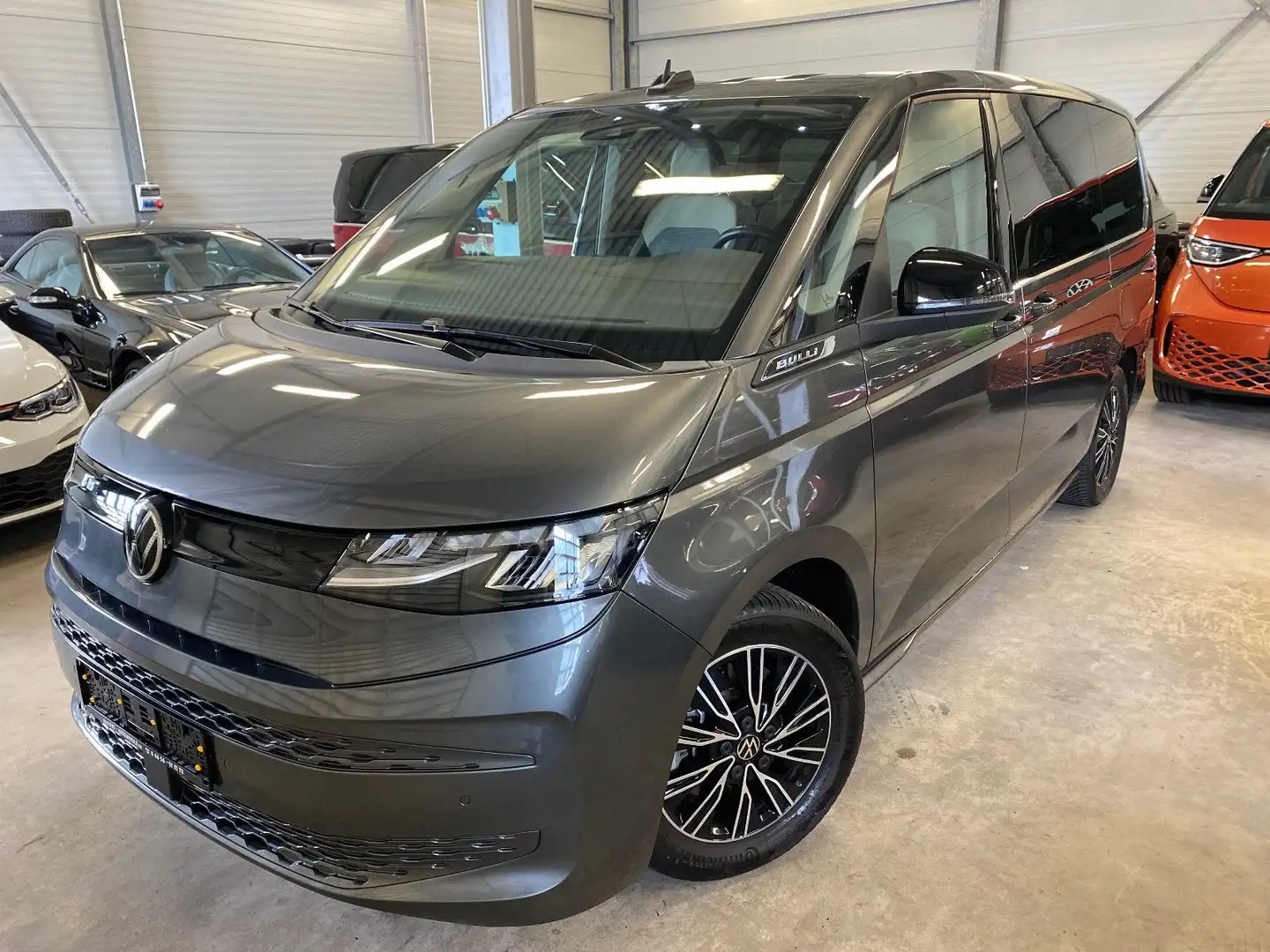 Volkswagen T7 Multivan T7 New Multivan LR TDI DSG 7-Sitzer DAB LED Kam Gris - 2