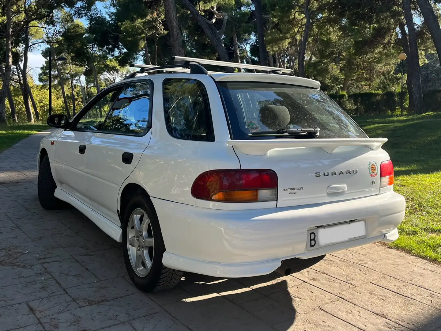Subaru Impreza SW 2.0 RX AWD Wit - 2
