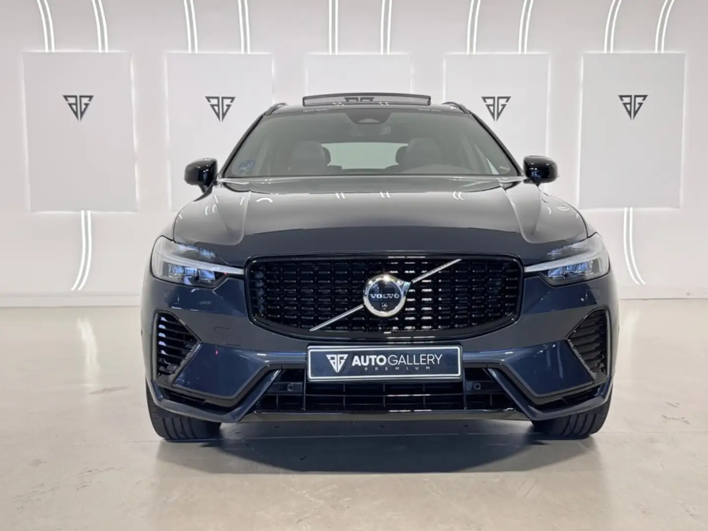Volvo XC60 T6 Recharge Plus Dark Azul - 2