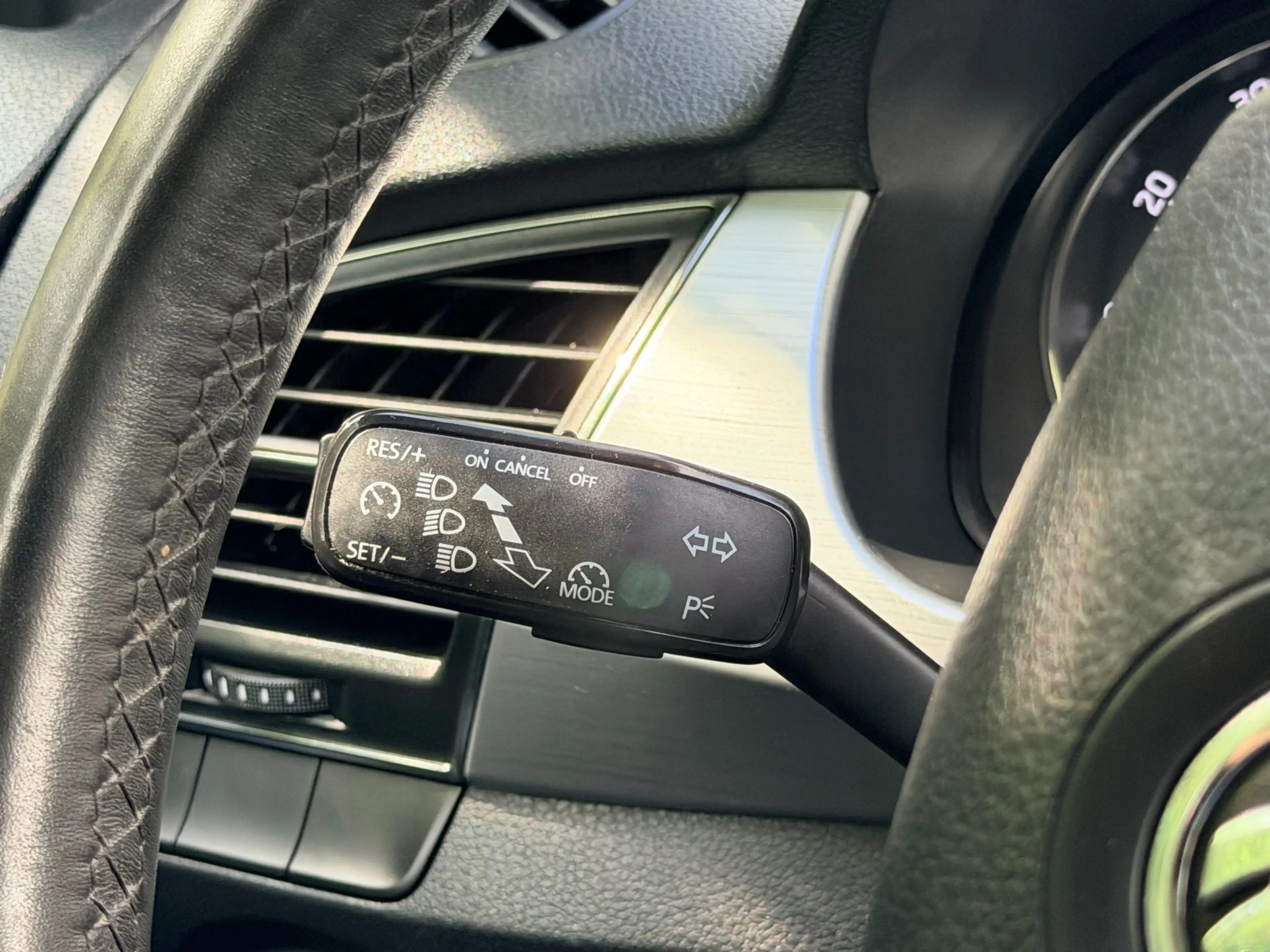 Skoda Fabia Combi 1.0 TSI Drive Clima Navi Cruise Control Trek — photo 23