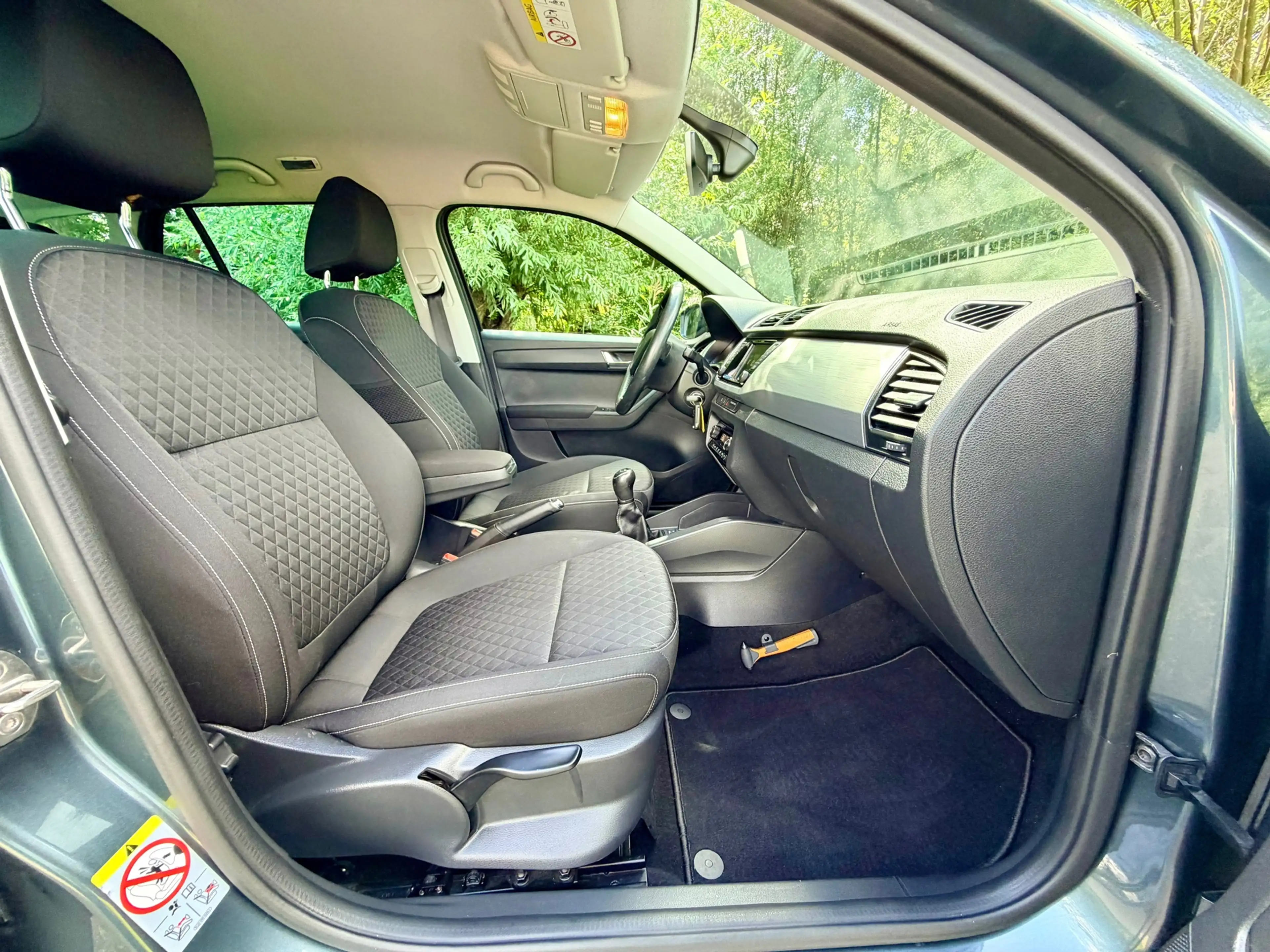 Skoda Fabia Combi 1.0 TSI Drive Clima Navi Cruise Control Trek — photo 27