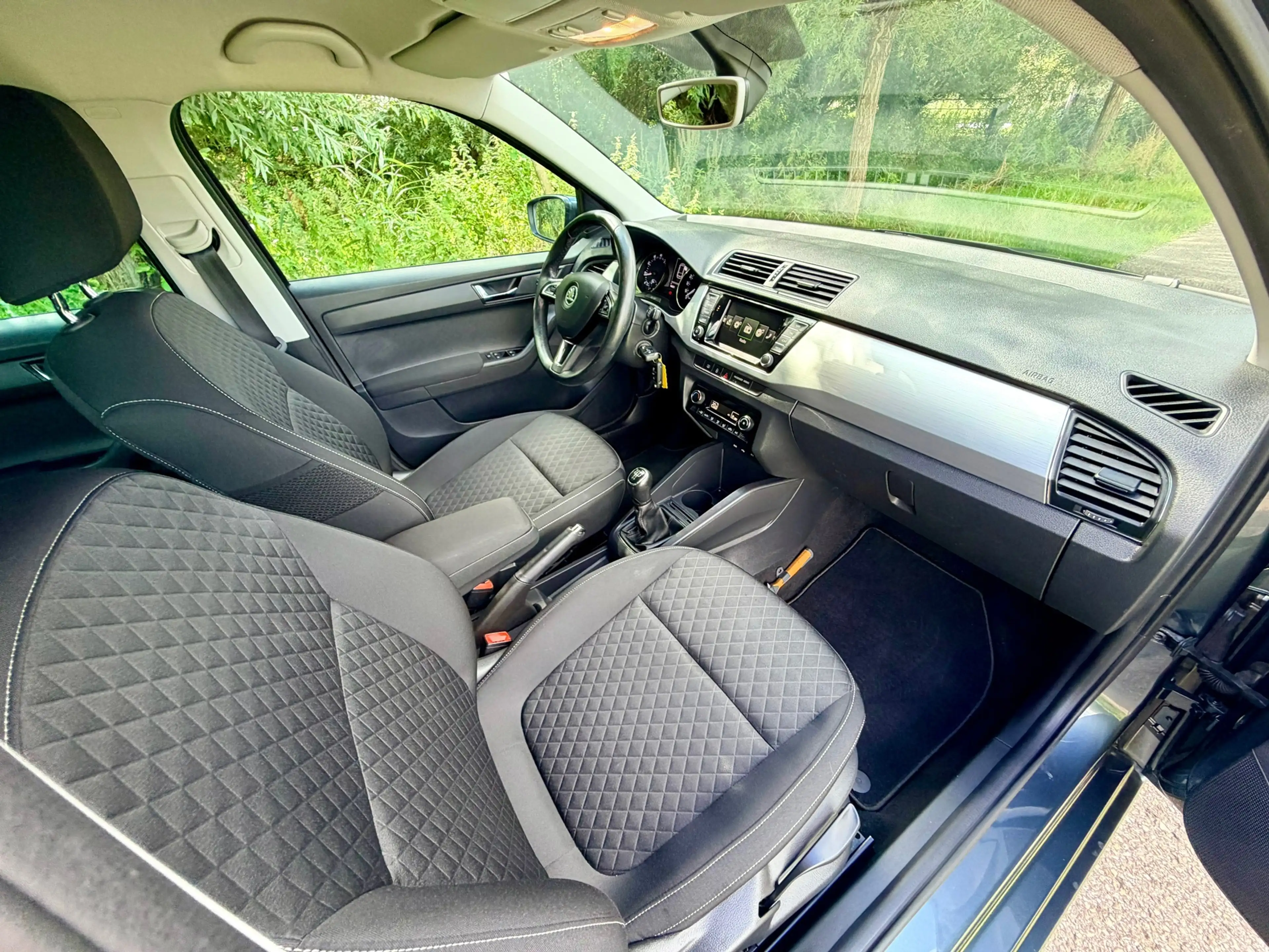 Skoda Fabia Combi 1.0 TSI Drive Clima Navi Cruise Control Trek — photo 14