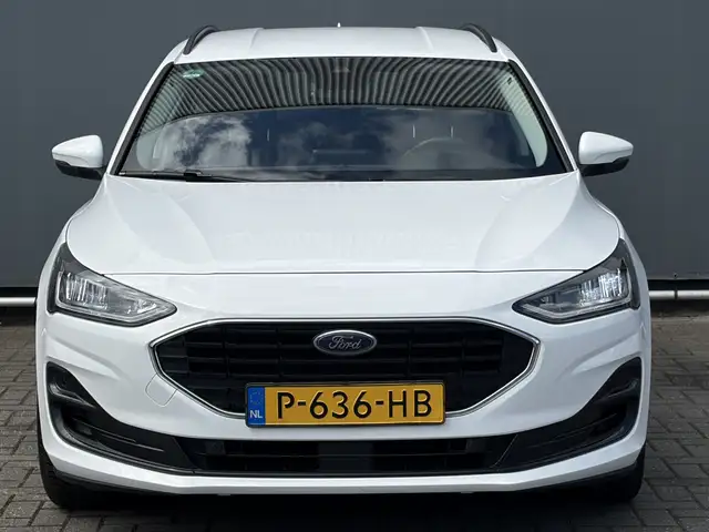 Ford Focus view 5