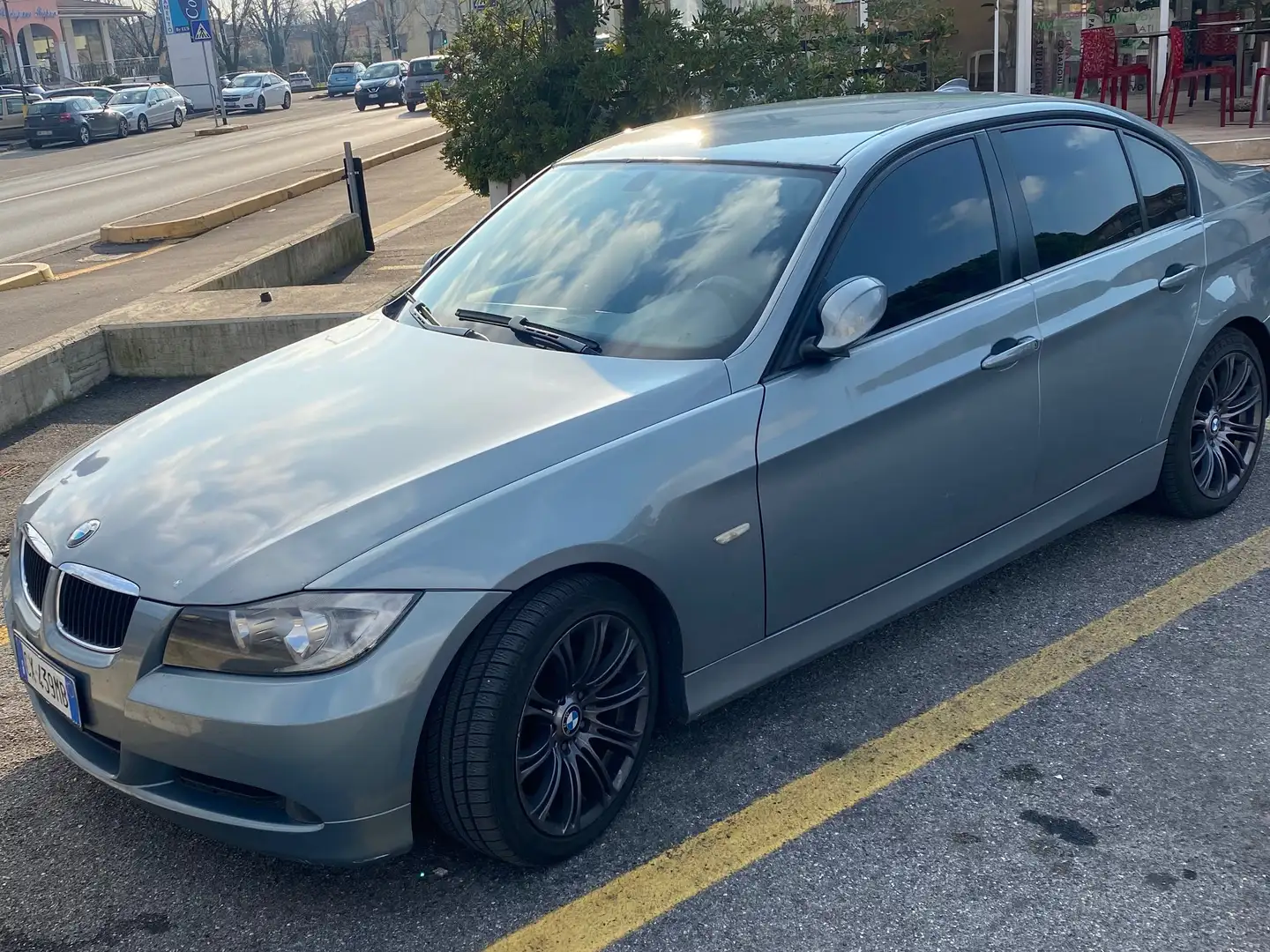 BMW 320 Serie 3 E90 Berlina320d Attiva Blu/Azzurro - 2