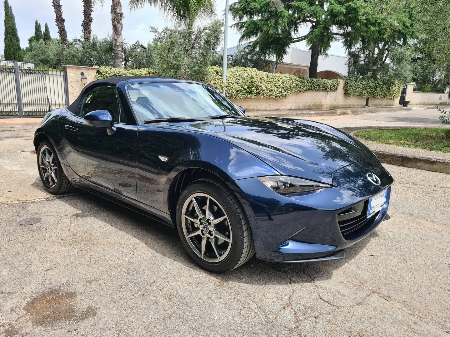 Mazda MX-5 1.5 L 4a serie - 2022 Bleu - 1