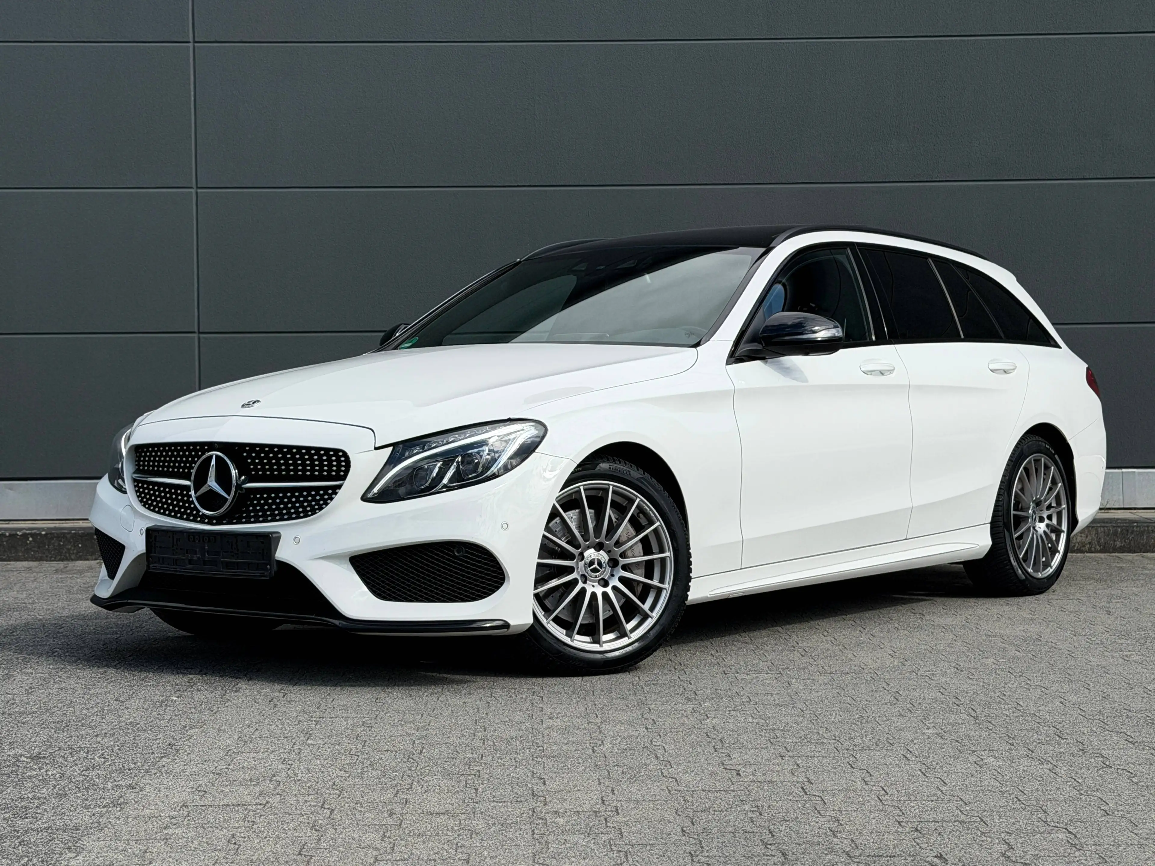 Mercedes-Benz C 400 C 400 T 4Matic 3x AMG Pano Burmester Luftfahrwerk