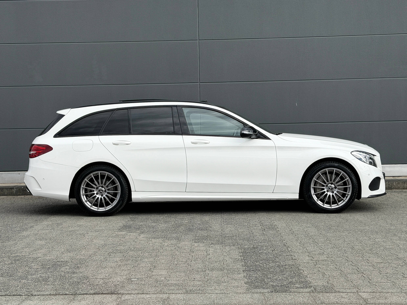 Mercedes-Benz C 400 C 400 T 4Matic 3x AMG Pano Burmester Luftfahrwerk — photo 7