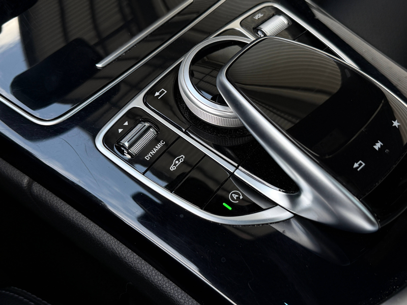 Mercedes-Benz C 400 C 400 T 4Matic 3x AMG Pano Burmester Luftfahrwerk — photo 13