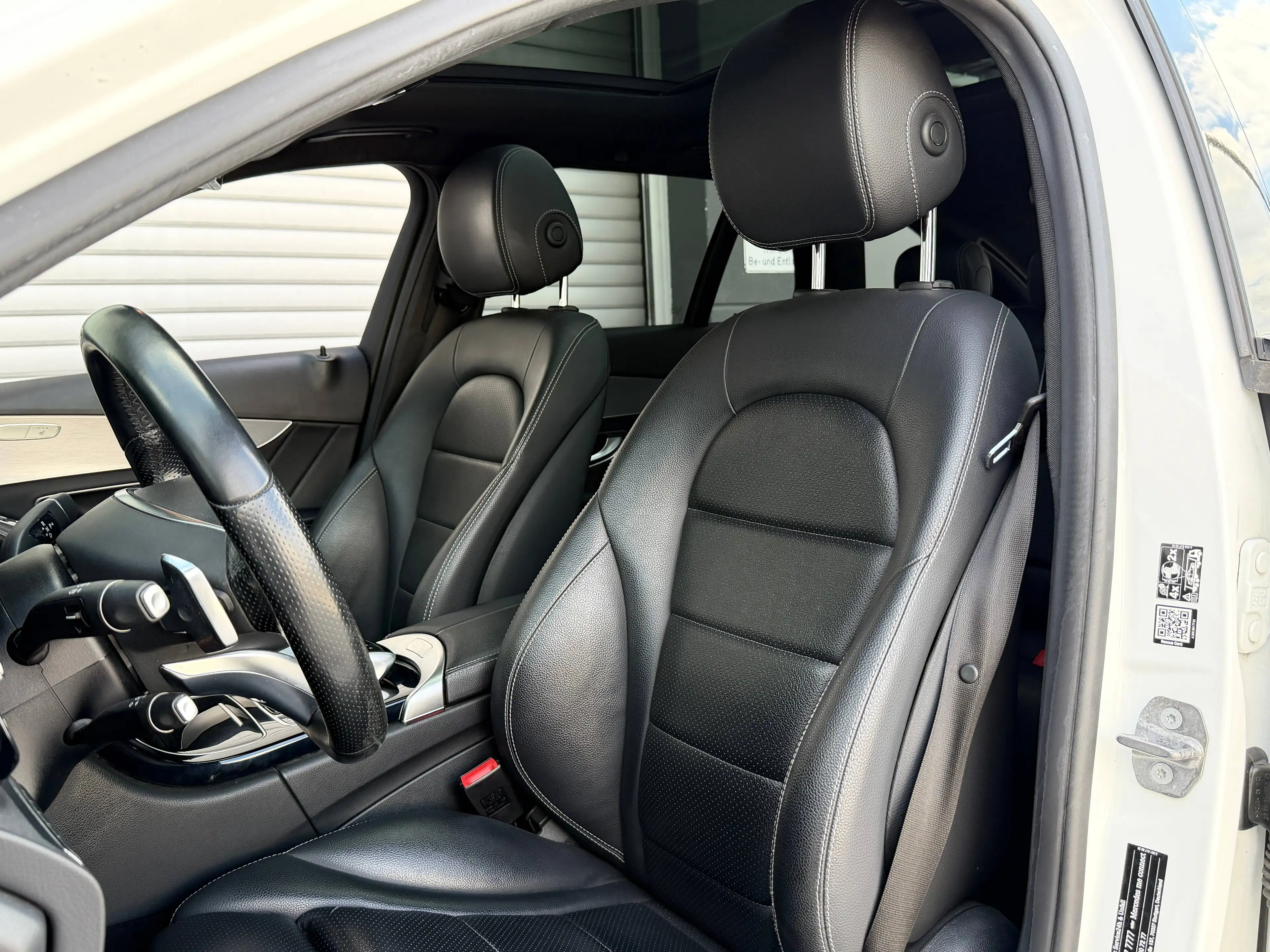 Mercedes-Benz C 400 C 400 T 4Matic 3x AMG Pano Burmester Luftfahrwerk — photo 4