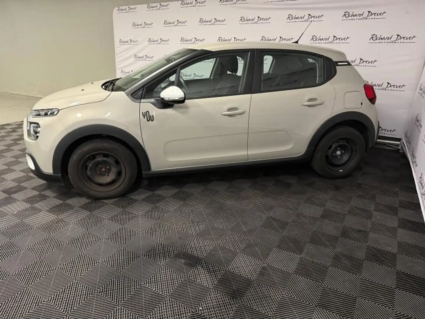 Citroen C3 1.2 PureTech 83ch S\u0026S YOU! - 2