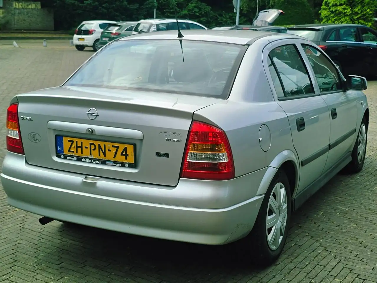 Opel Astra 1.6-16V Club, foto 6