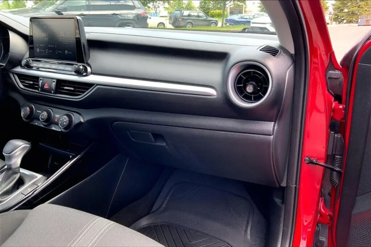 Kia Forte снимка Kia Forte