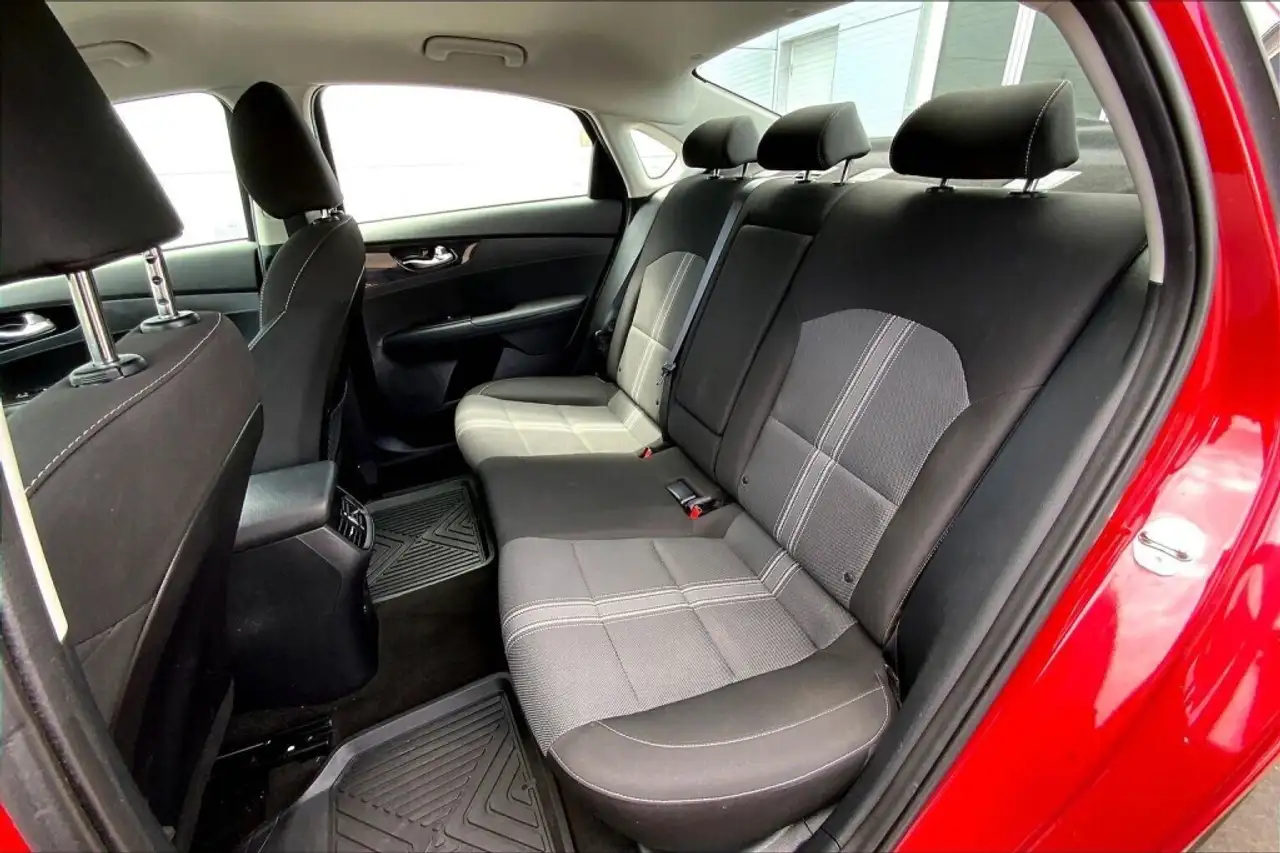 Kia Forte снимка Kia Forte