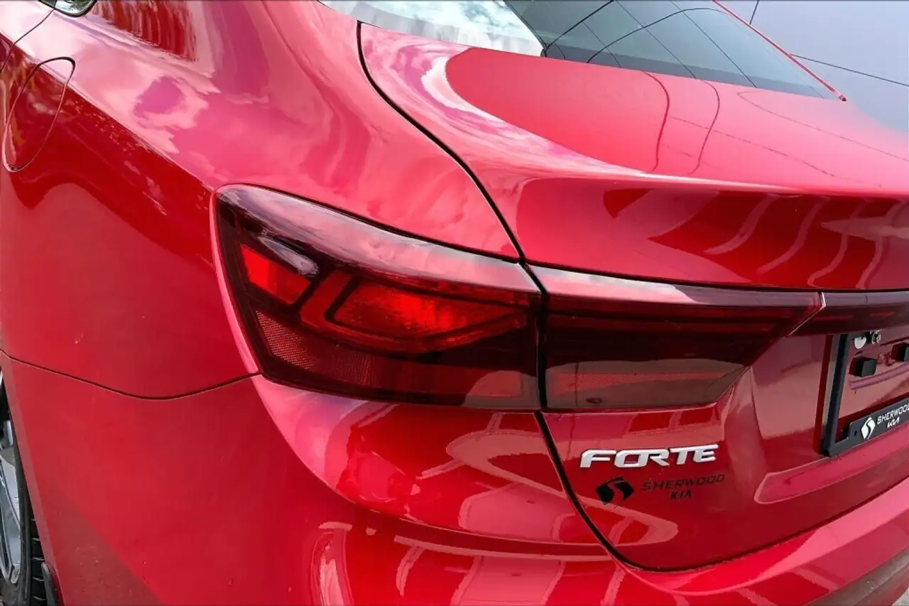 Kia Forte снимка Kia Forte
