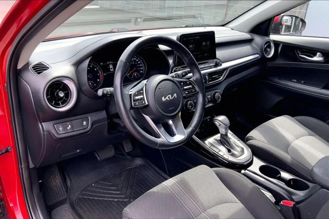 Kia Forte снимка Kia Forte