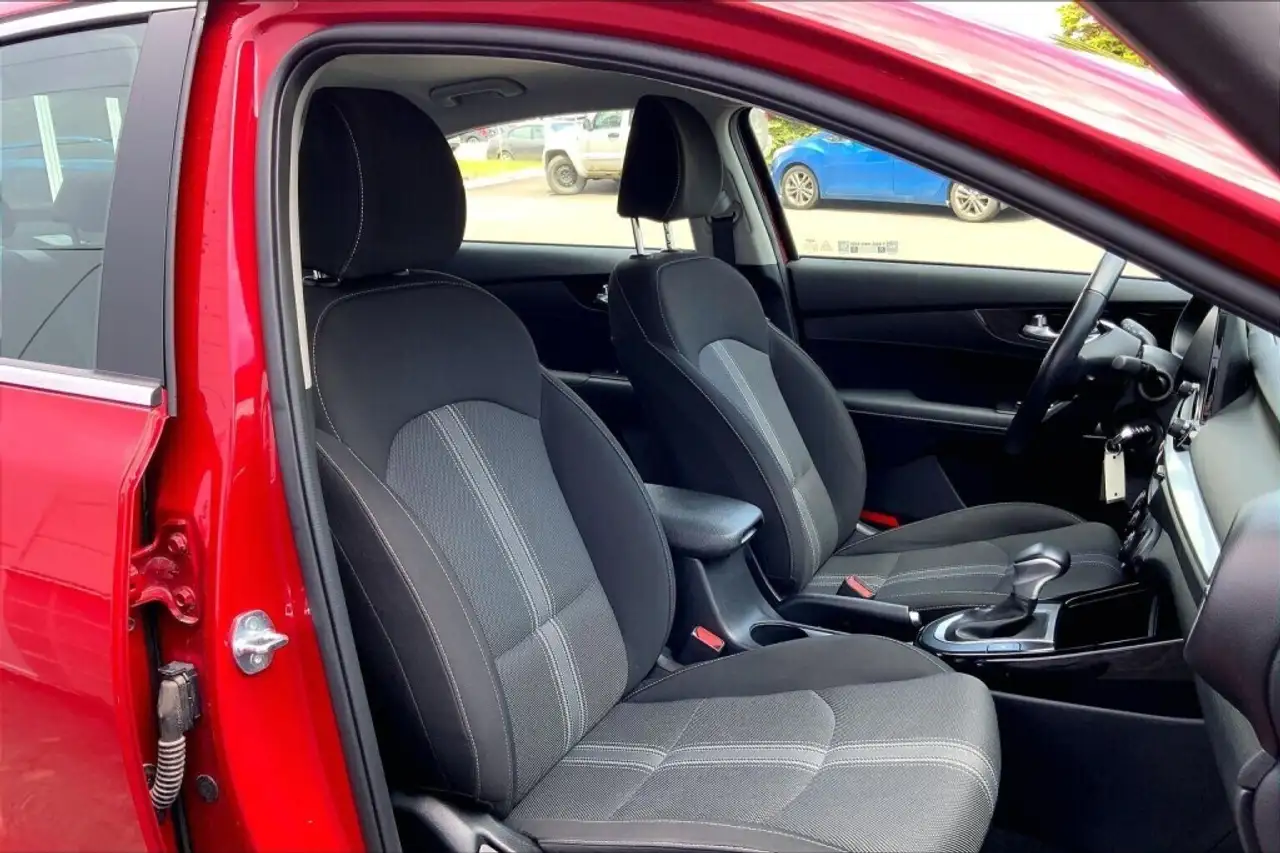 Kia Forte снимка Kia Forte
