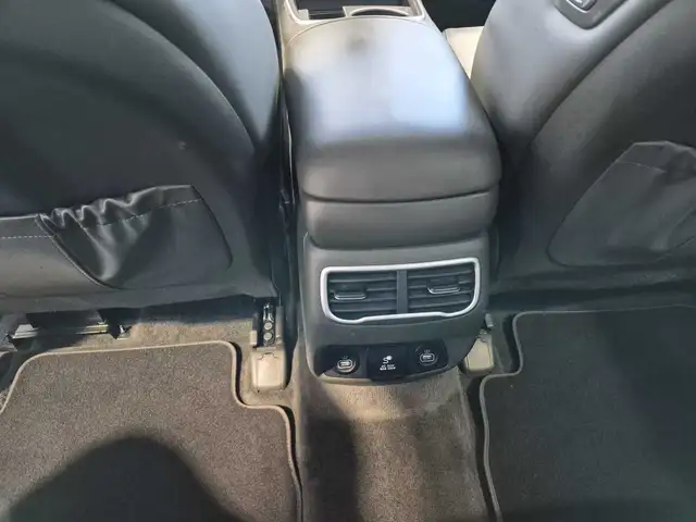 Hyundai Santa FE view 13