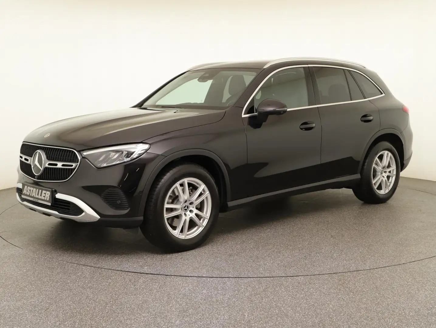 Mercedes-Benz GLC 200 4M Avantgarde 2x LED+18"+Pano+WiPa+360° Schwarz - 2
