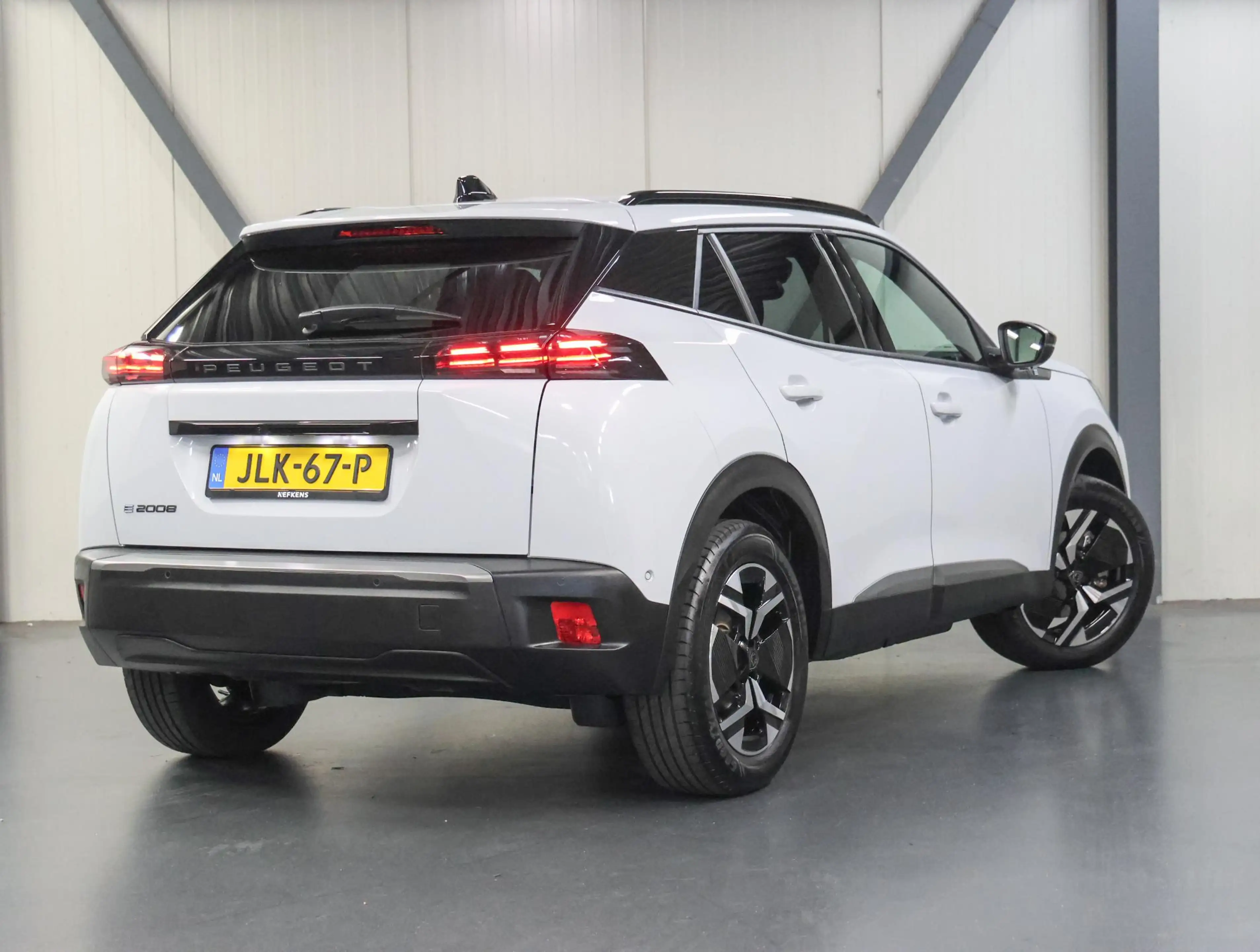 Peugeot e-2008 EV Allure Avantage 54 kWh 156PK | 1ste eigenaar | — photo 3