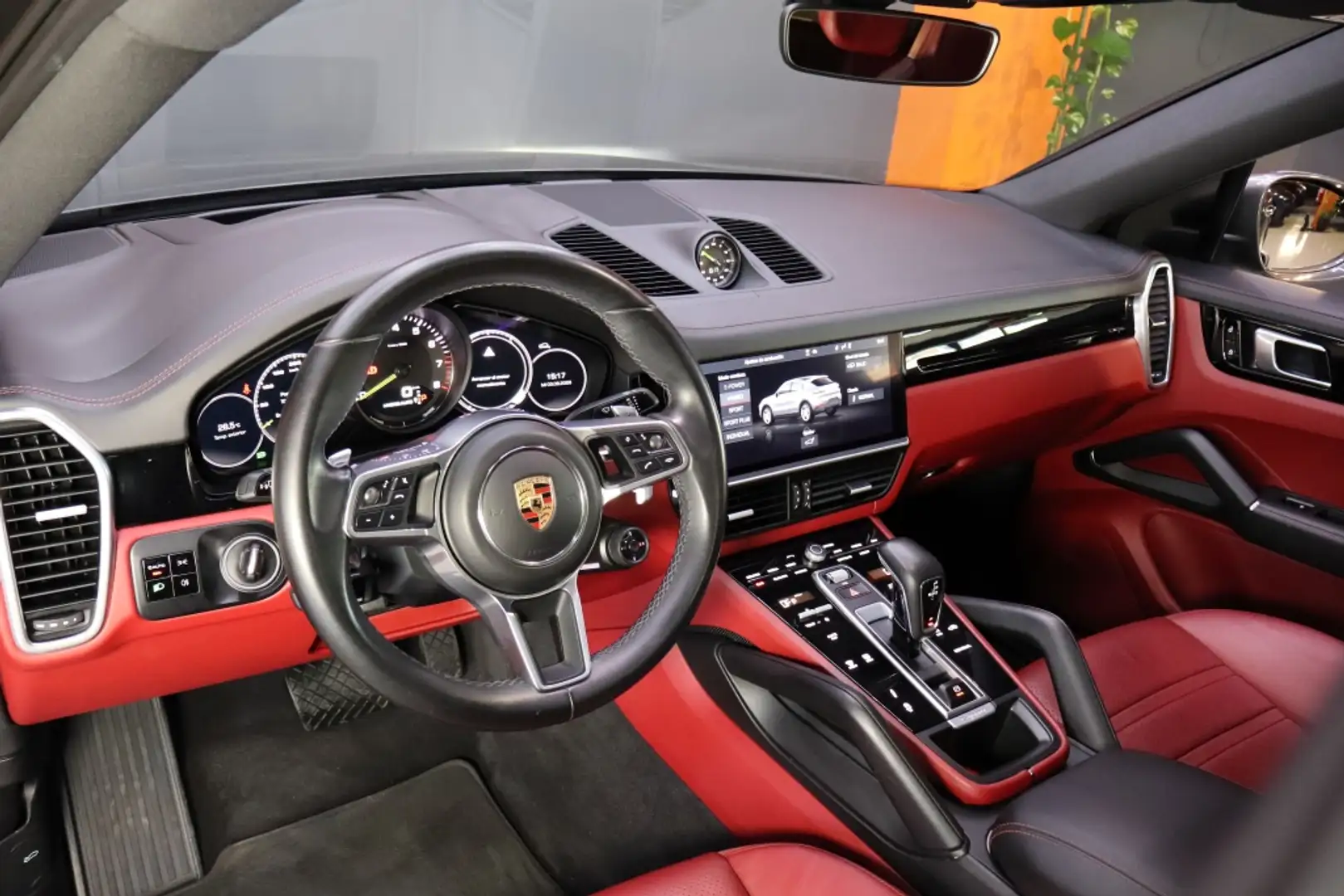 Porsche Cayenne E-Hybrid Coupé Aut. Gris - 2