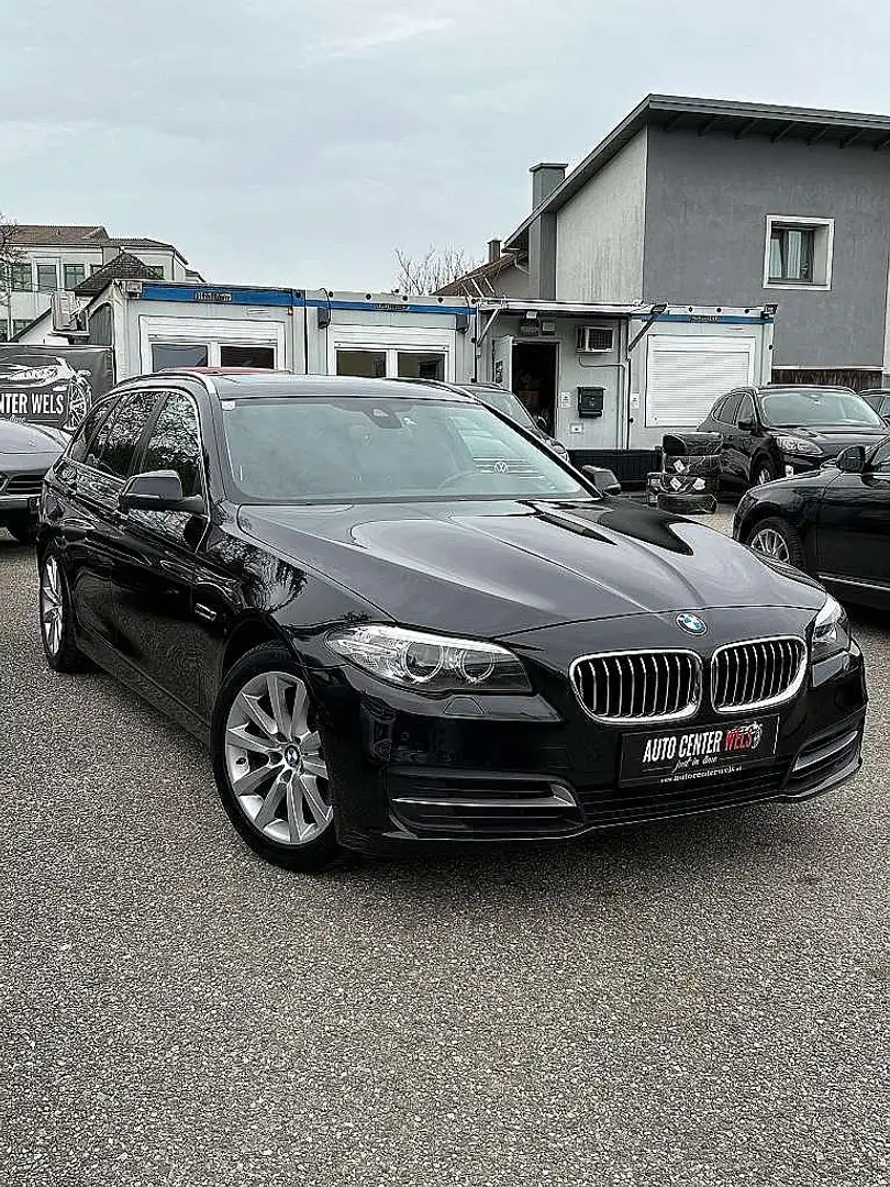BMW 520 d xDrive Touring Aut. Schwarz - 1