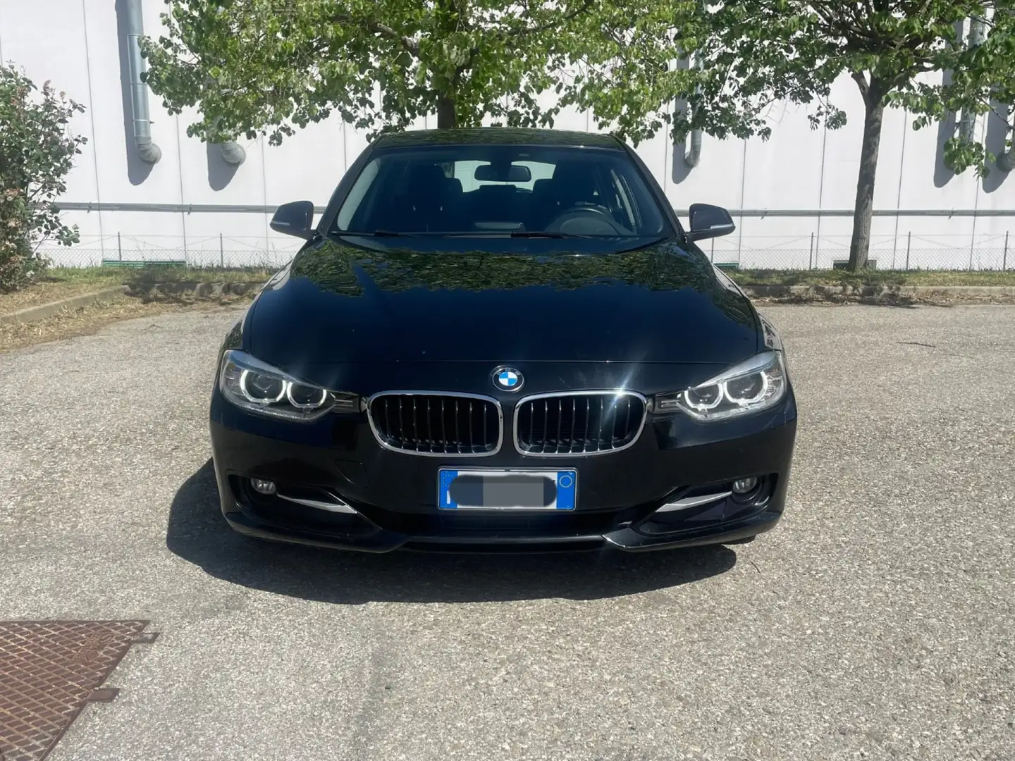 BMW 316 d Touring Sport Fekete - 2