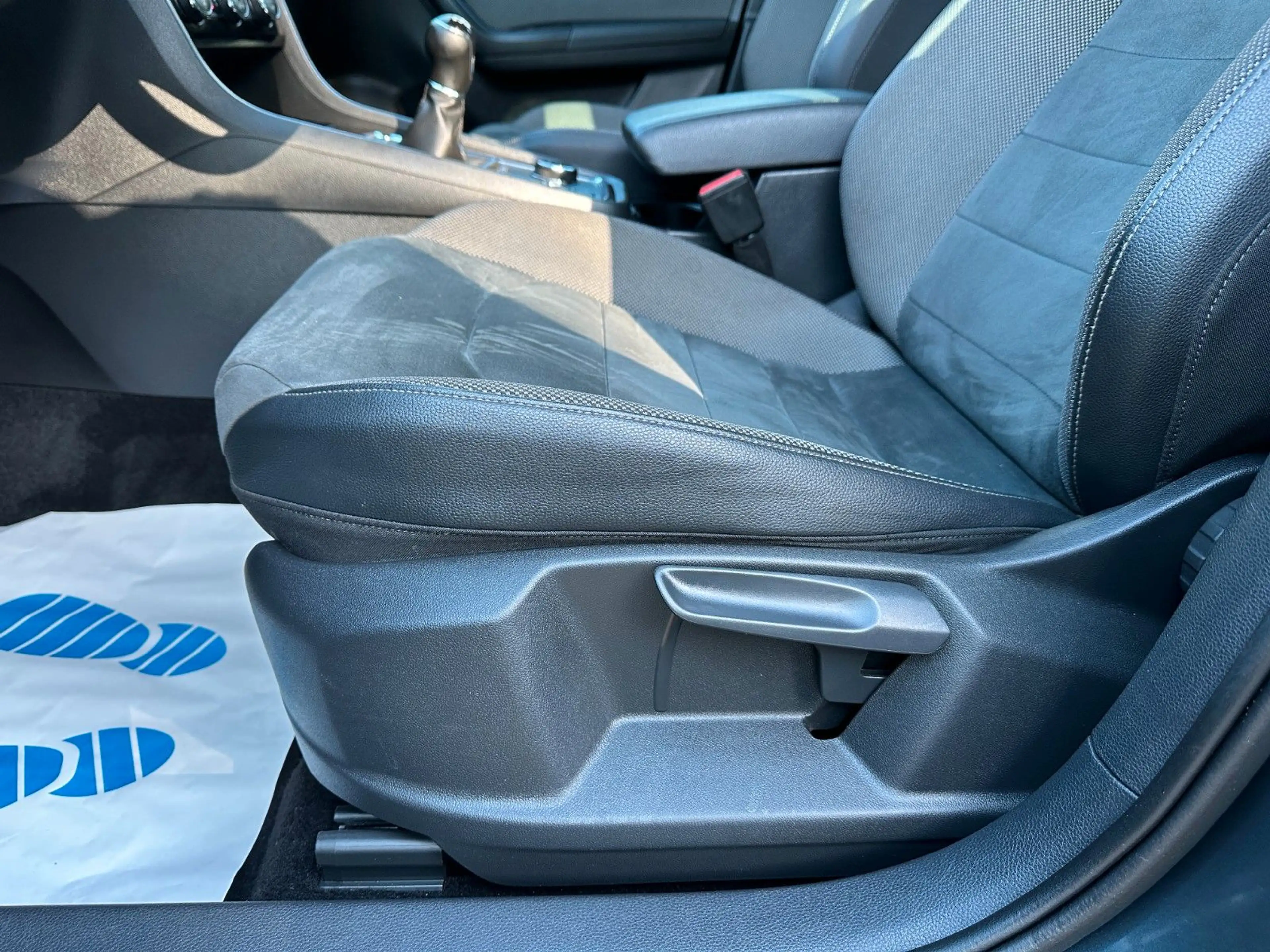 SEAT Ateca Xcellence AHK RFC SHZ PDC NAVI — photo 18