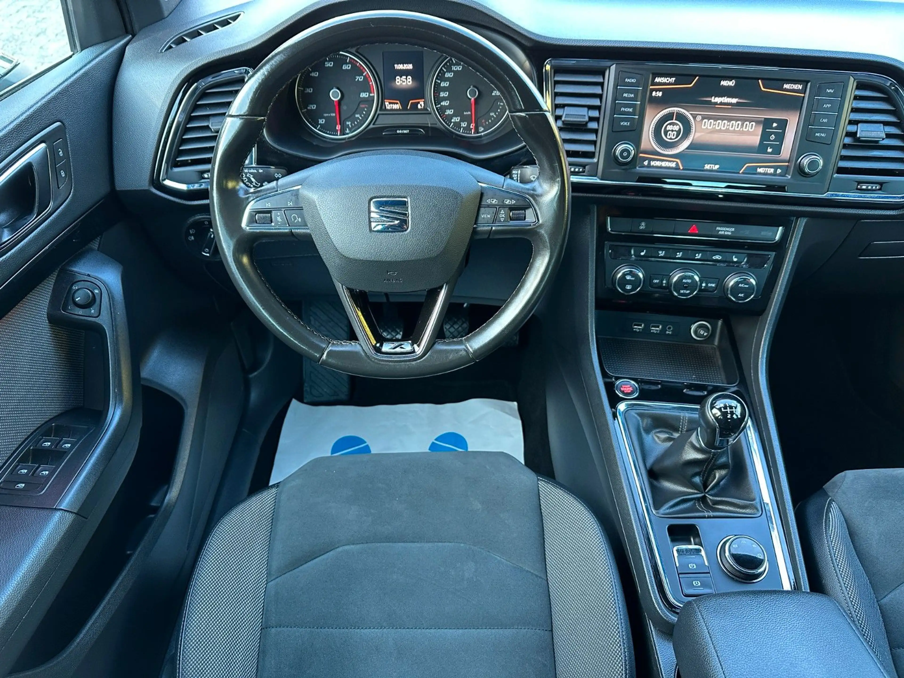 SEAT Ateca Xcellence AHK RFC SHZ PDC NAVI — photo 11
