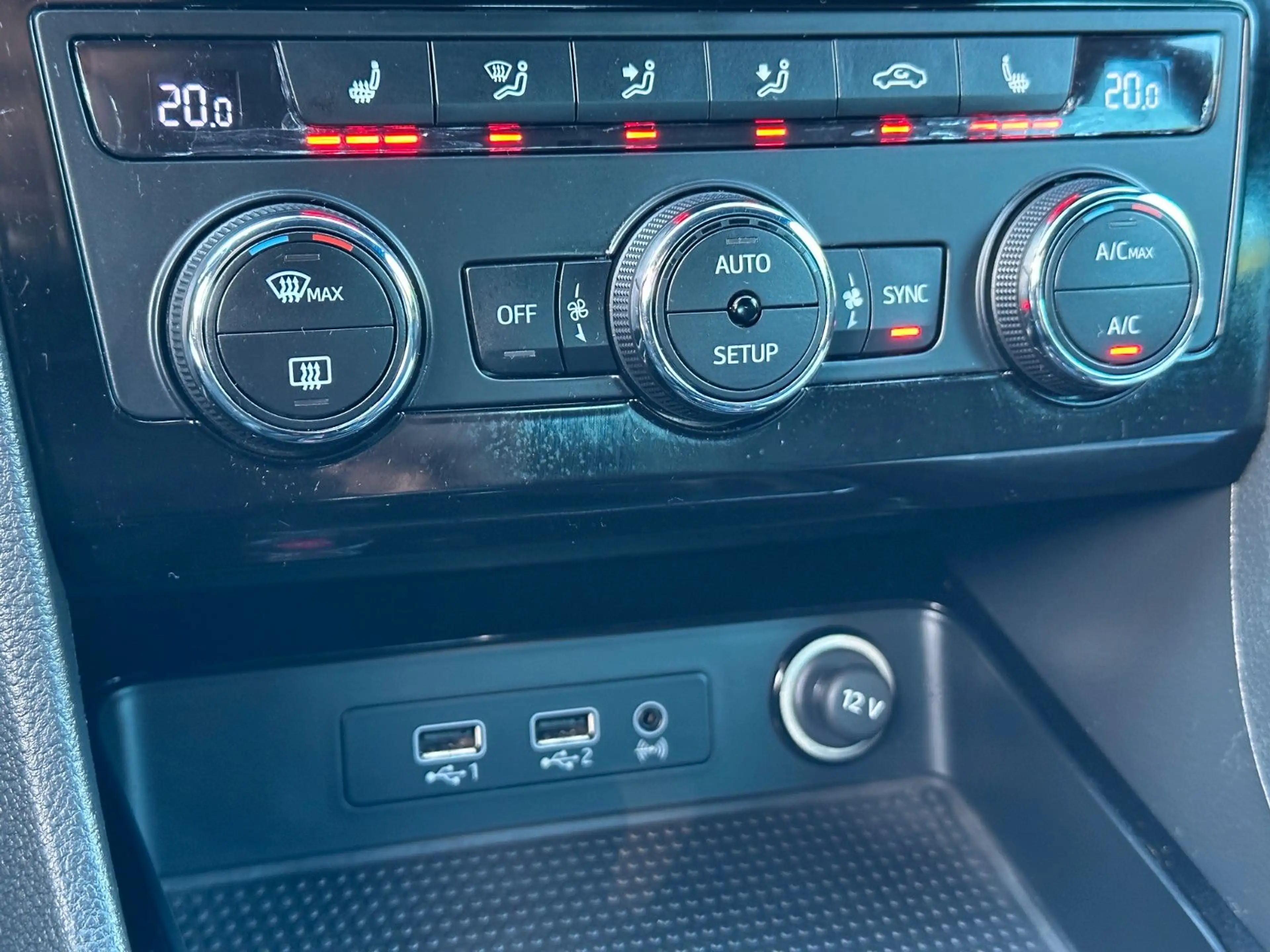 SEAT Ateca Xcellence AHK RFC SHZ PDC NAVI — photo 16